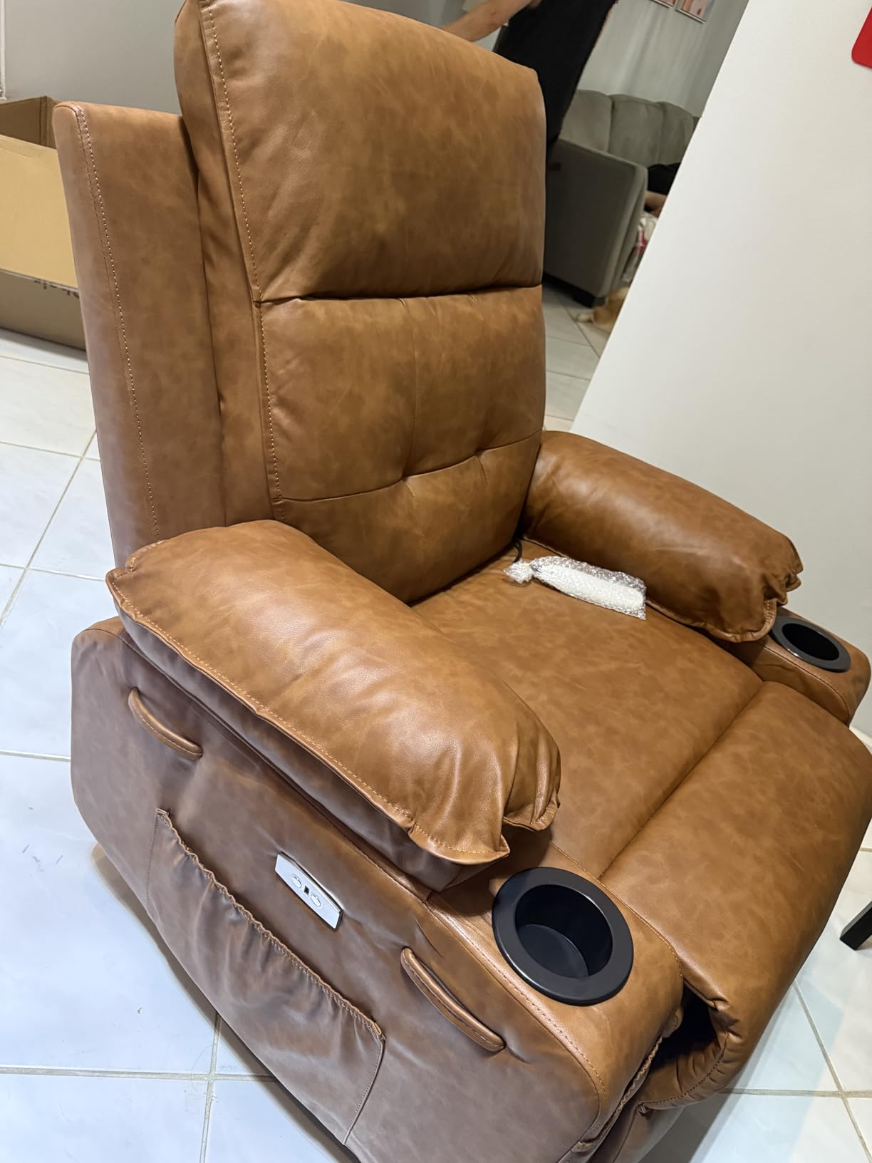 Polar Aurora Power Lift Chair for Elderly,Electric Recliner Chair with Vibrating Massage & Heating,Living Room Chair with Thickened armrest,USB Ports,2 Cup Holders customer photo 1