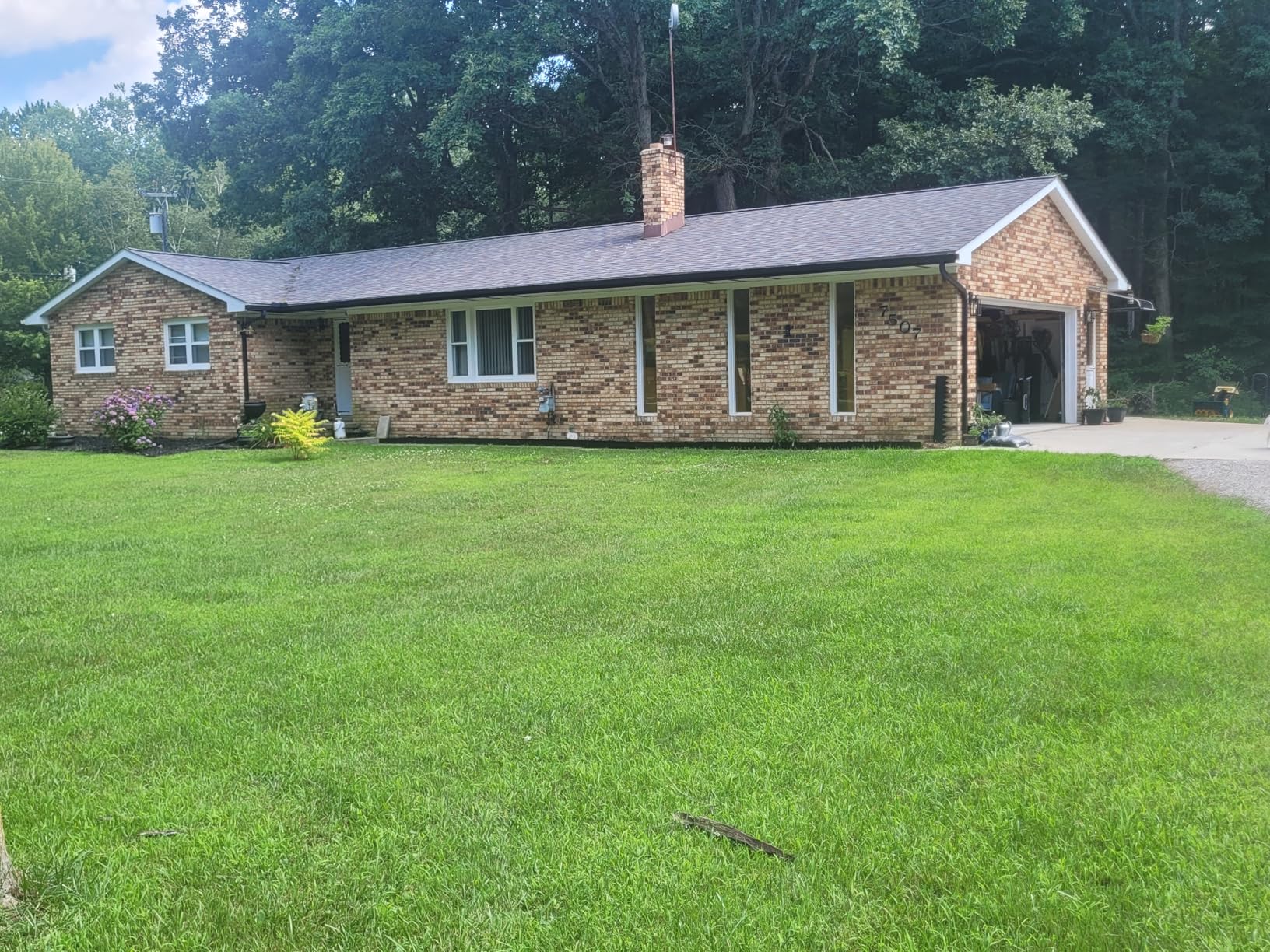 VEVOR Steel Landscape Edging, 6 Packs 40 x 8 in Rust-Resistant Metal Landscape Edging, Bendable Garden Edging Border, Heavy Duty Lawn Edging, Easy-to-Install, Flower Bed Yard Pathway Divider Black customer photo 2