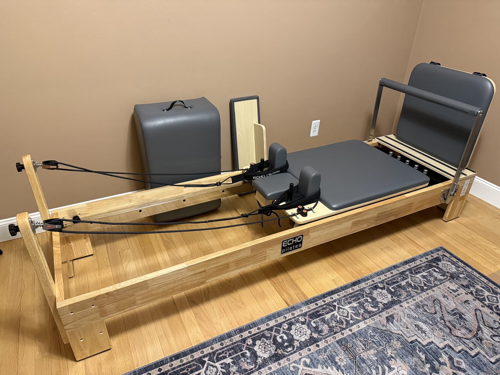 Pilates Reformer, Wooden Pilates Reformer Machine with Springs, Pilates Bed Strength Training Equipment for Home Use and Studio, Pilates Equipment with Reformer Box, Oak customer photo 2