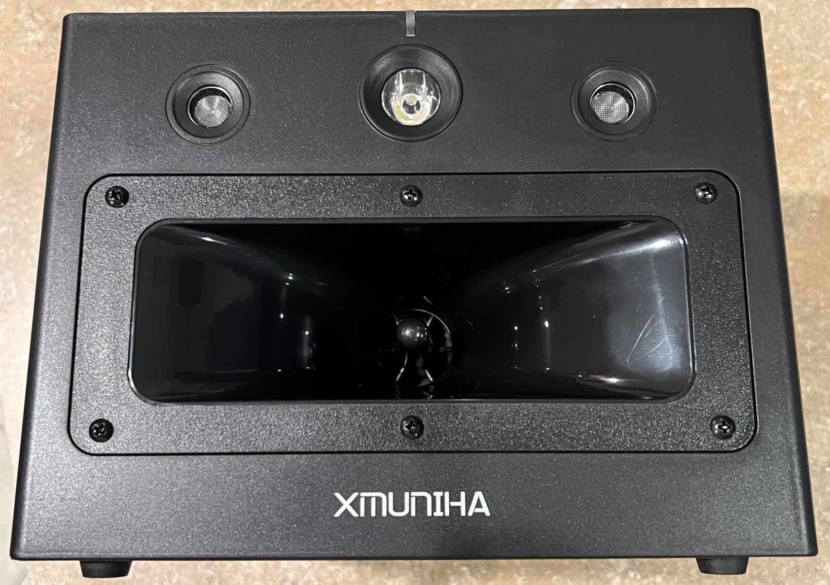 High Power Ultrasonic Mouse Repellent, Plug-in and Bionic Cat-Call Rodent Detterent, Pest Repellent for Buildings, Garages, Attics, Warehouse, Restaurant, Supermarket, Coverage up to 6000 Square Feet customer photo 1