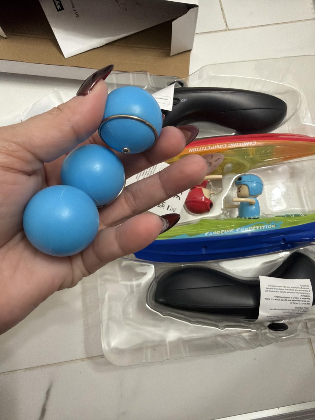 SYMA RC Boats 2 Pack for Kids 6-12, Remote Control Kayaks with Magnetic Dolphin Nose & 3 Balls, Up to 40 Min Playtime, LED Light Up Water Toys for Pool, Water Table & Bathtub customer photo 1