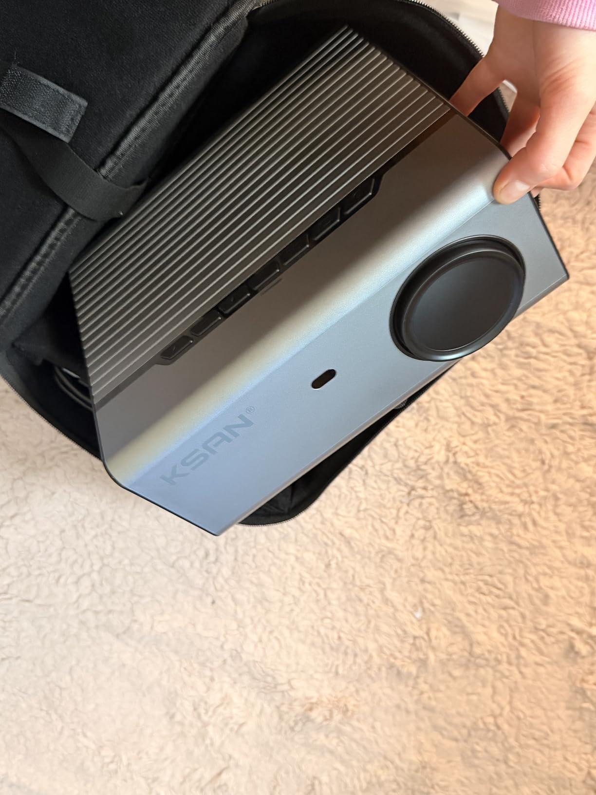 KSAN Movie Projector, [800 ANSI Lumen] Projector with WiFi 6 and Bluetooth 5.2, Movie Projector for Indoor Outdoor, 5W Speaker, Support 200inch, Video Proyector Compatible with Phone/TV Stick/PC/PS4 customer photo 1