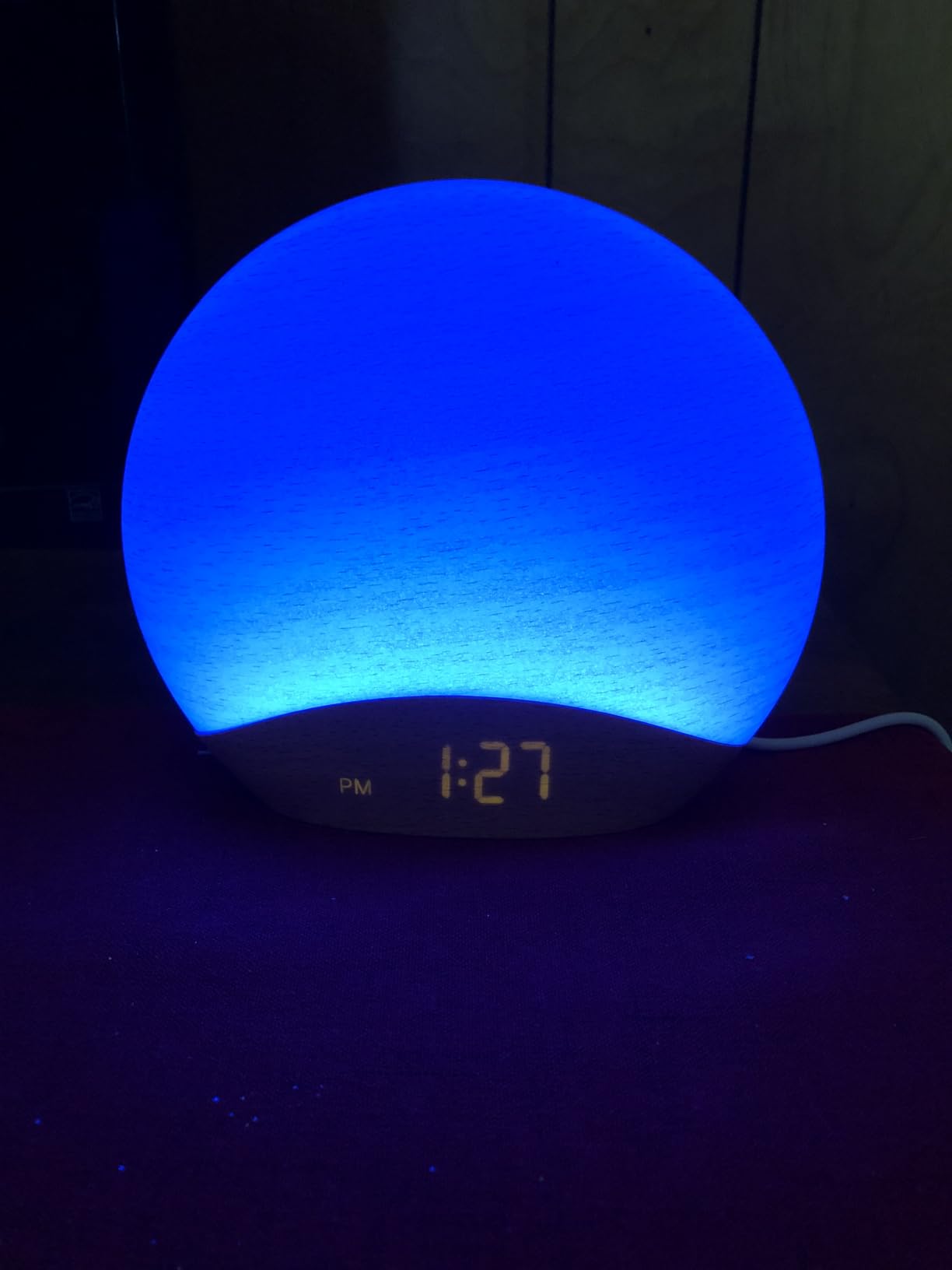 HOUSBAY Sunrise Alarm Clock for Bedroom - Natural Wake-Up Light, FM Radio & Bluetooth Speaker, Wood-Inspired Design, Dimmable Night Light for Adults & Phone-Free Mornings customer photo 2