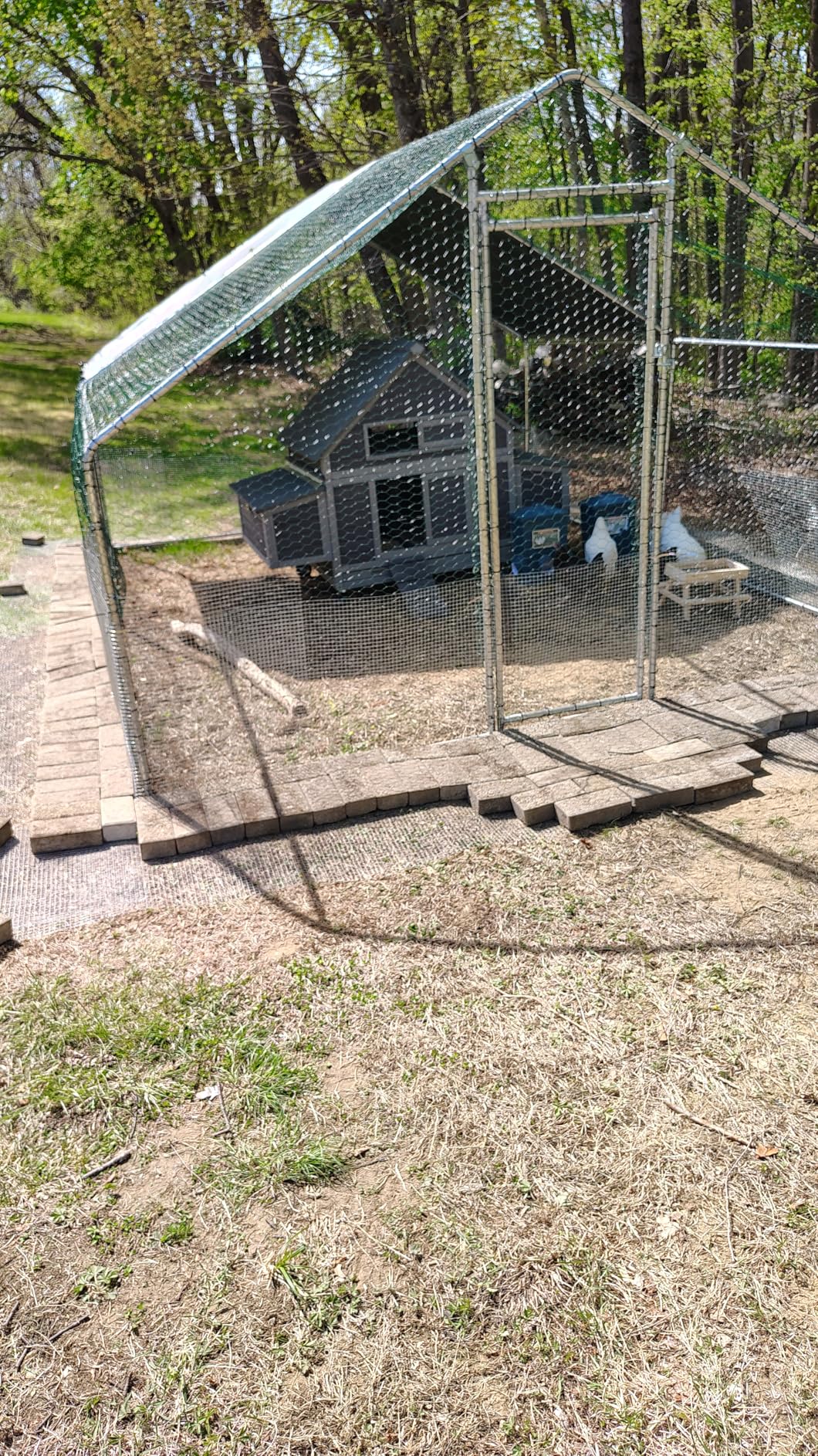 GUTINNEEN Large Chicken Coop on Wheels Mobile Wooden Hen House Weatherproof Duck Poultry Cage 67.3