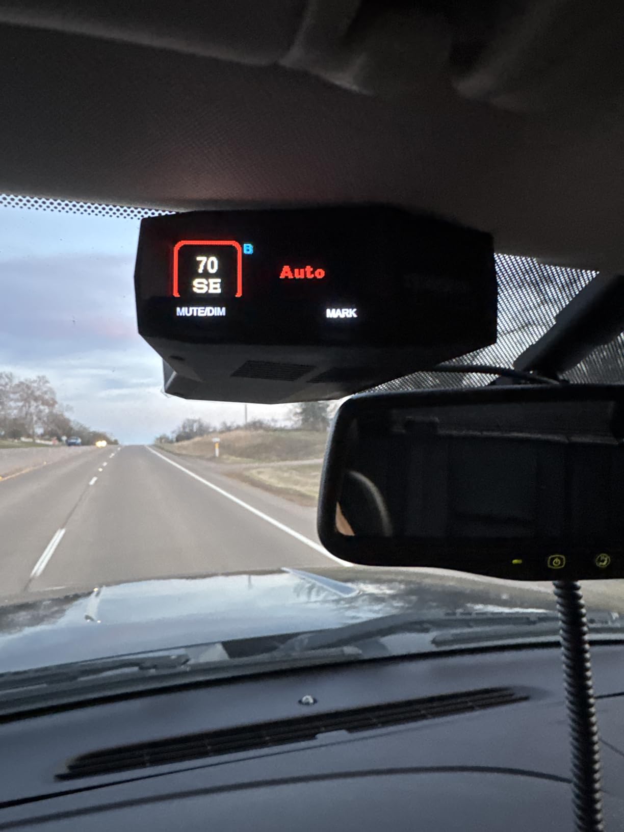 Uniden R8W (new Model) Extreme Long Range Laser/Radar Detector, 360° Awareness, Directional Arrows, Wi-Fi, Bluetooth, GPS, Real-Time Voice Alerts, Red Light & Speed Camera Alerts, R/TACH App customer photo 2