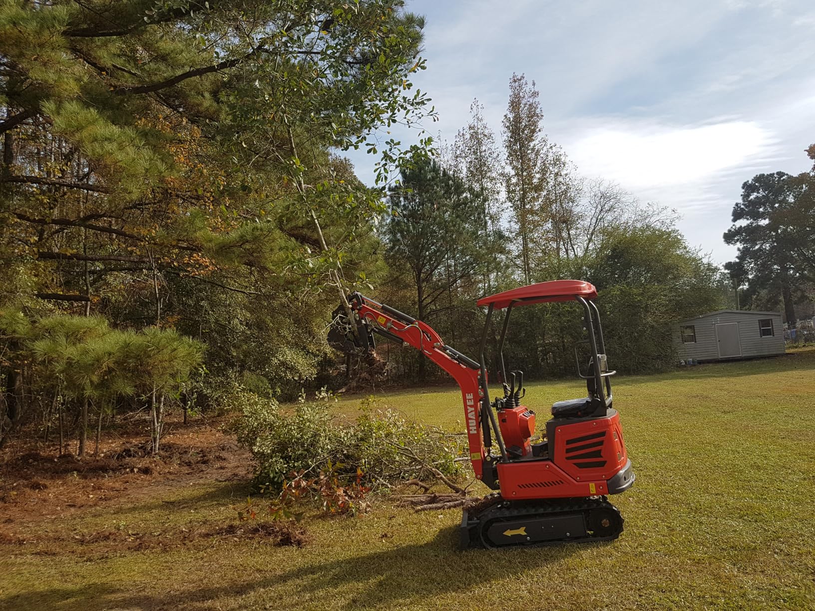 HY14C 1.4T Mini Excavator 13.5HP B&S Gas Engine w/Side Swing, Hydraulic Thumb & Semi-Auto Quick Coupler - Includes Transparent Protective Cover & Delivery/Unloading Service customer photo 1