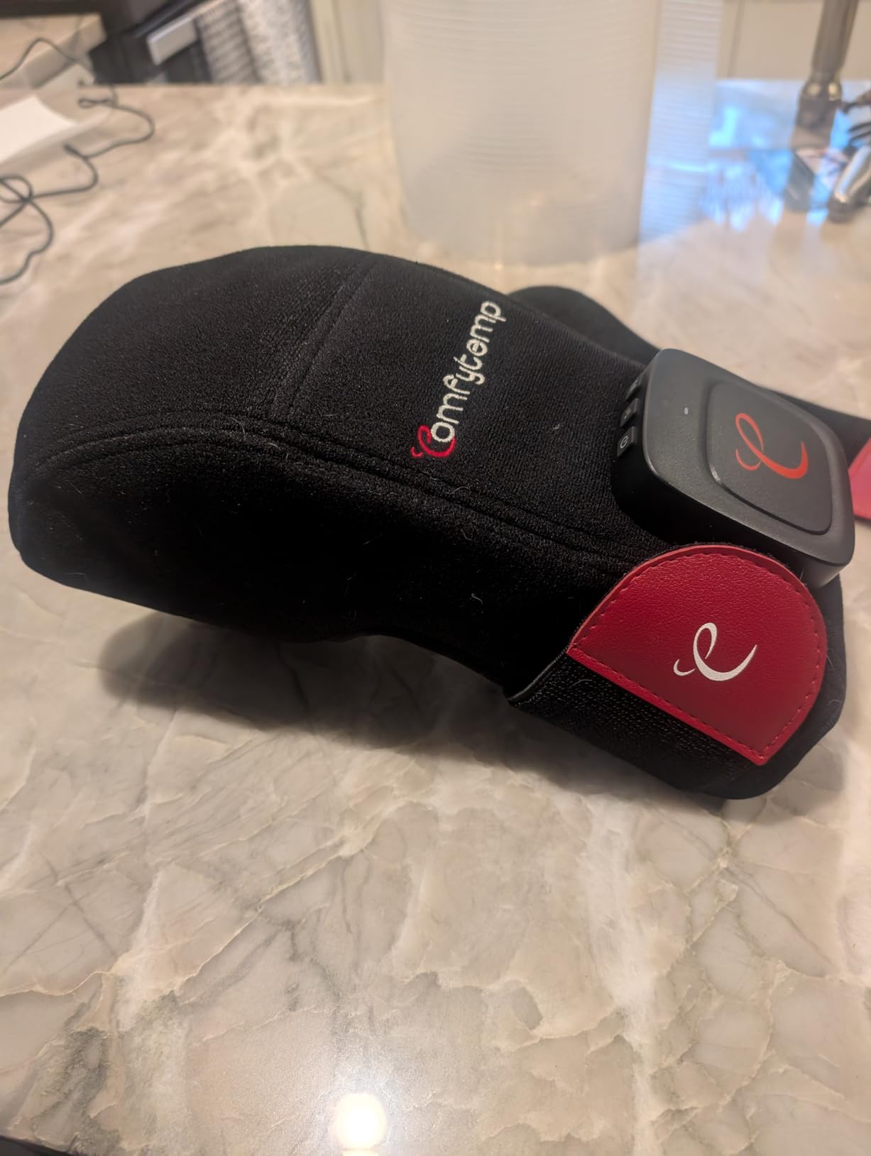 Comfytemp Cordless Red Light Therapy for Shoulder, 94 LEDs Wearable Near Infrared Light Wrap, 3D Portable Heated Shoulder Pad for Joint, Valentines Day Gifts for Her Him (No Massage,One Size) customer photo 1