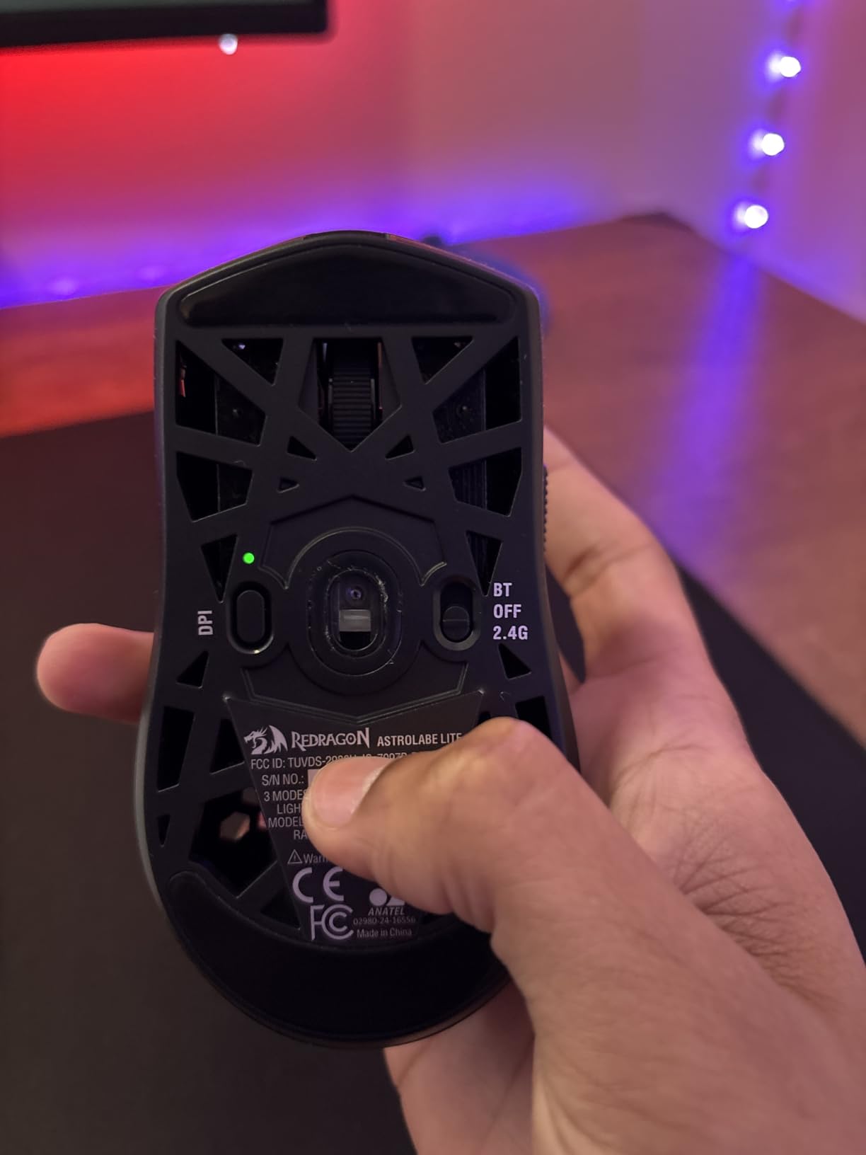 Redragon M725 Honeycomb Shell Gaming Mouse Wireless, Ultra Lightweight 49g, 8000 DPI Tri-Mode BT5.1/2.4GHz/Type-C Wired Gamer Mouse with 2 Side Buttons, Macro Programmable for PC/Mac/Laptop, Black customer photo 2