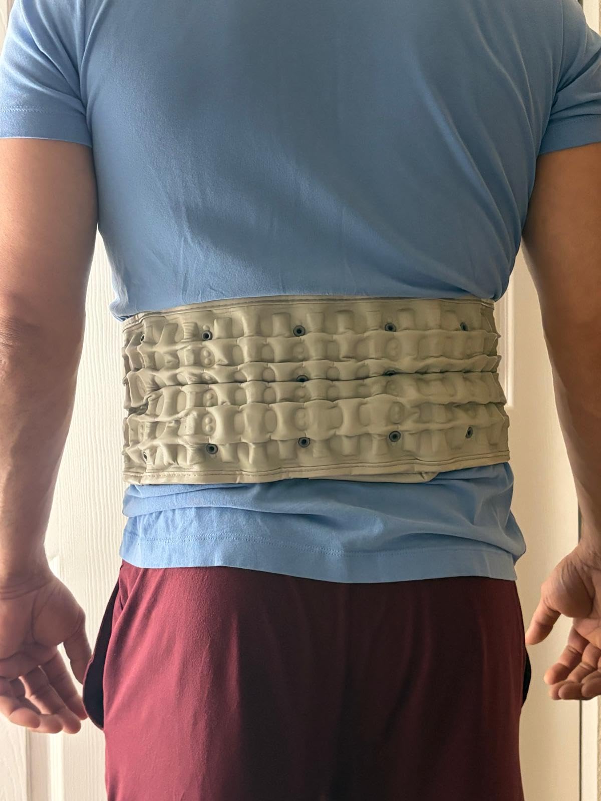 ERHIVORA Decompression Back Belt with Red Light Heating and Massage, Back Reliever, Inflatable Back Brace for Spinal Lumbar Woman Men Heating Pad customer photo 2