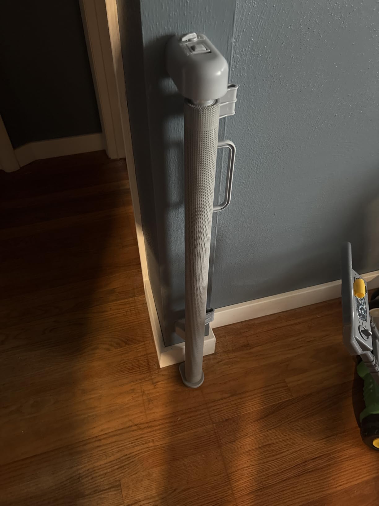 Retractable Baby Gate for Stairs, 55