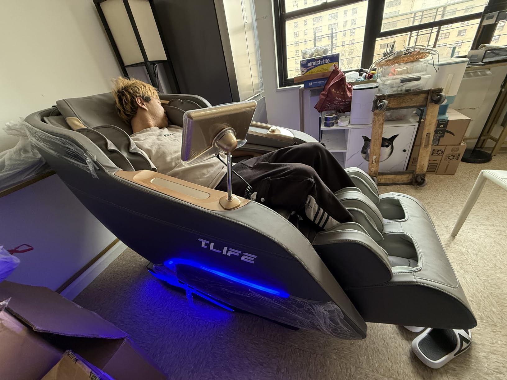 TLIFE Massage Chair Full Body, 160°Zero Gravity Recliner with Body Scan, 50