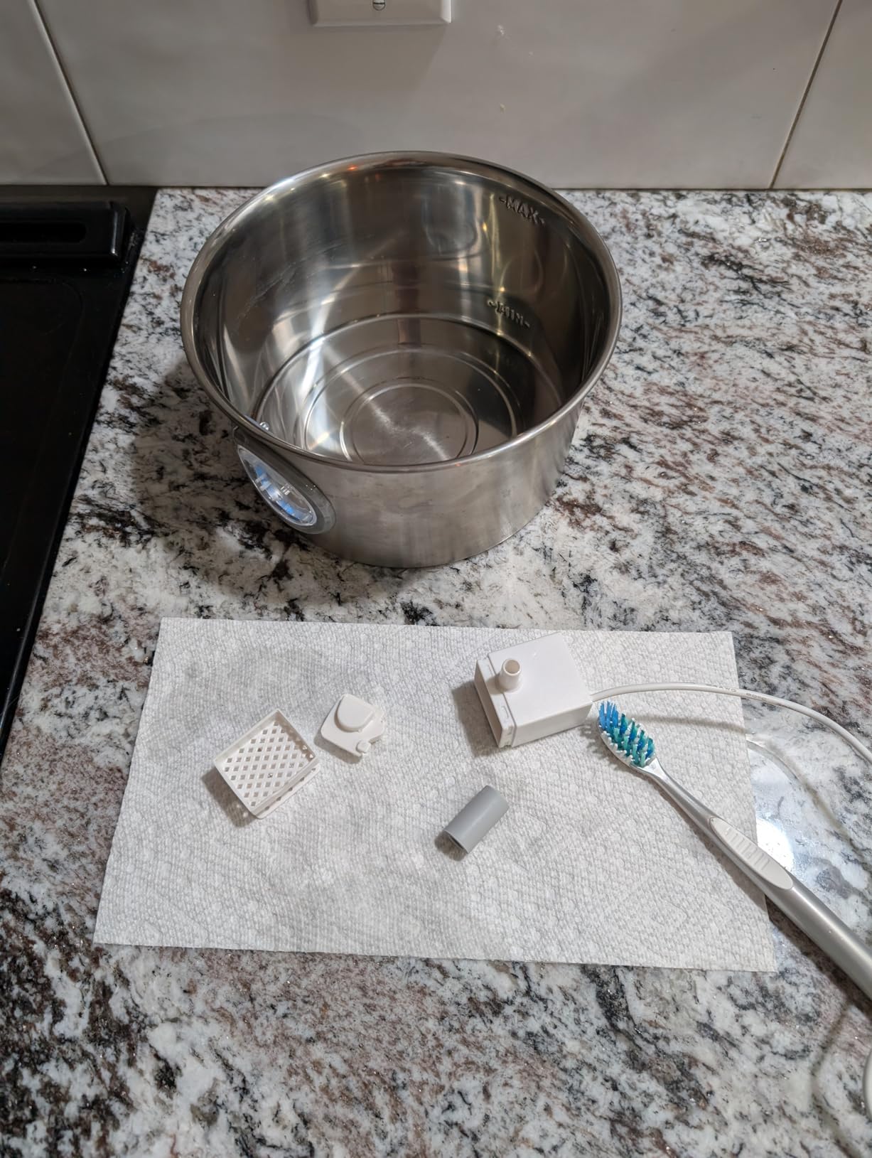 Stainless Steel Cat Water Fountain: 88oz/2.6L Ultra Quiet Pet Fountain with Flower Kitty Spout & LED Blue Light Water Dispenser with Water Level Window for Cats/Dogs Indoor (Silver) - IHOUONE customer photo 1