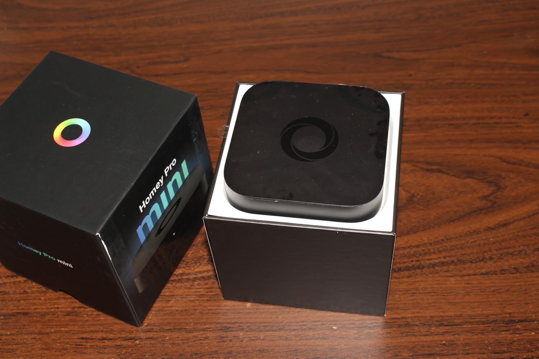 Homey Pro mini | Smart Home Hub for Home Automation - Features Zigbee, Ethernet, Matter & Thread. Compatible with Apple Siri, Amazon Alexa & Google Home. customer photo 2