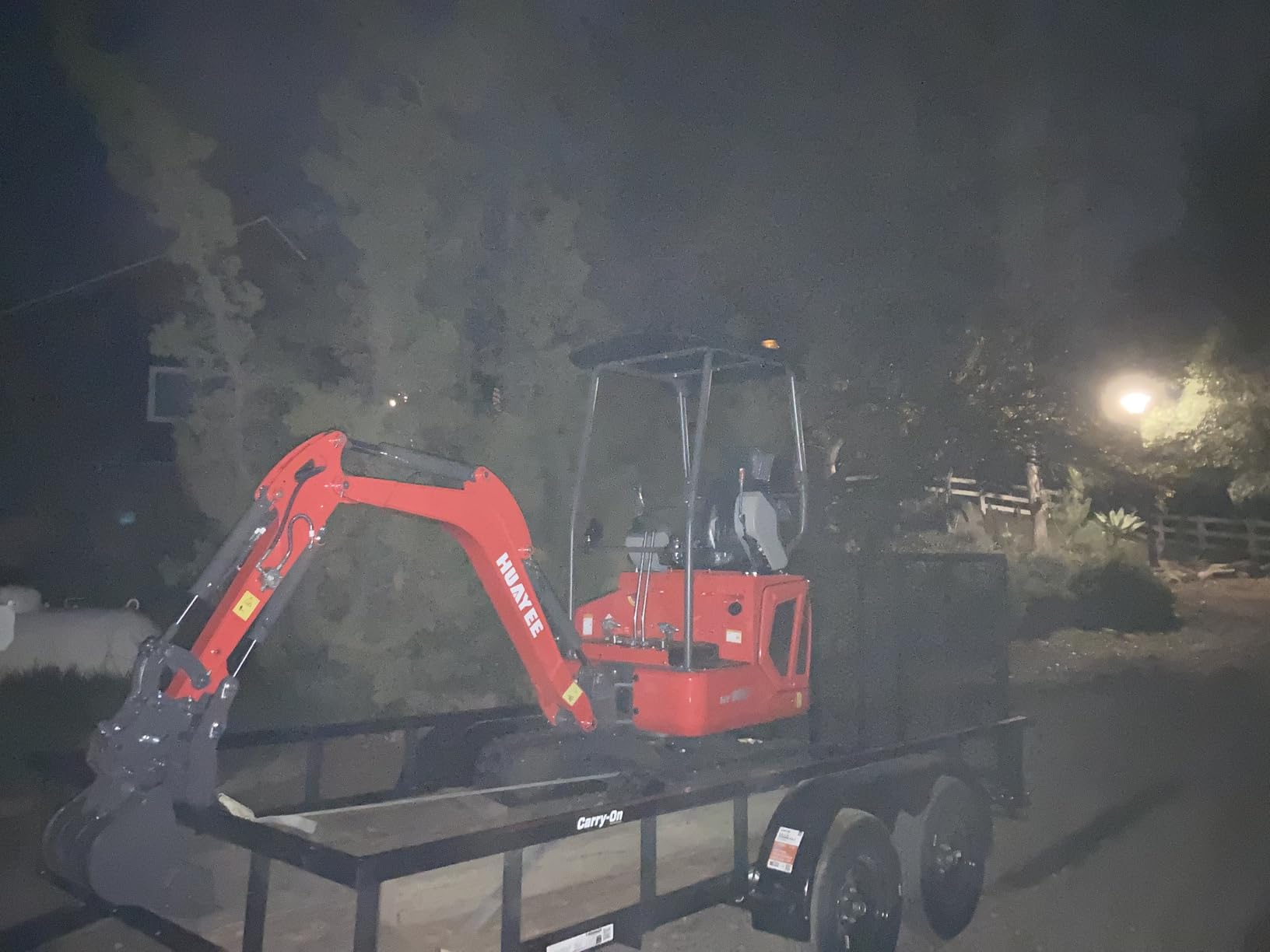 HY16C 1.6T Mini Excavator 14HP KubotaDiesel Engine w/Hydraulic Thumb, Semi-Auto Quick Coupler, Pilot Control & Side Swing - Includes Delivery/Unloading Service customer photo 1