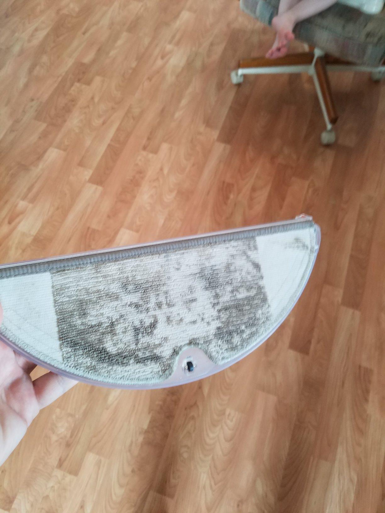 Q7 L5 Robot Vacuum and Mop Combo, 8,000Pa Suction, Upgraded from Q5 Pro, Dual Anti-Tangle System, LiDAR Navigation, No-Go Zones, Self-Charging Robotic Vacuum Cleaner, White customer photo 1