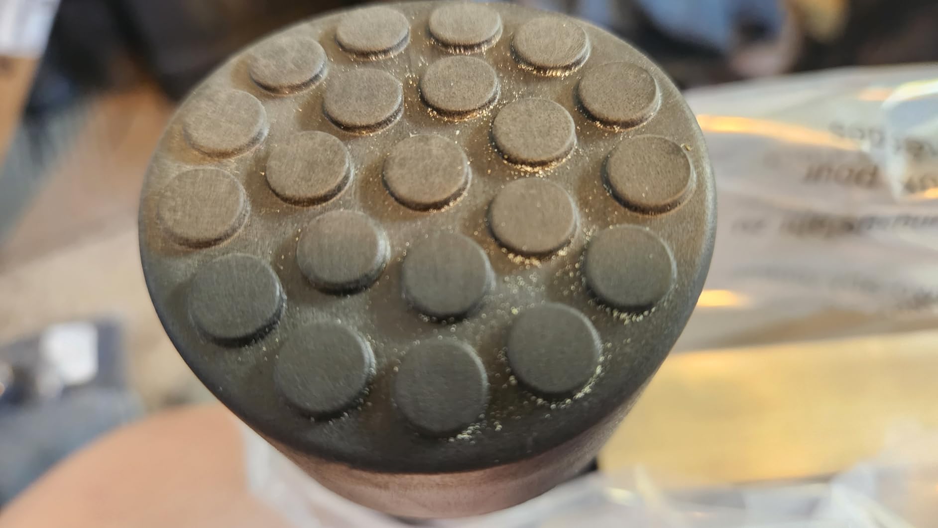 VEVOR Telescoping Ladder, 8.5ft Stainless Steel Lightweight Extension Ladder, Multi-Button Retraction Collapsible Ladders, 330LBS Capacity & Non-Slip Feet, Portable 9-Step Ladders for Home, RV, Loft customer photo 2