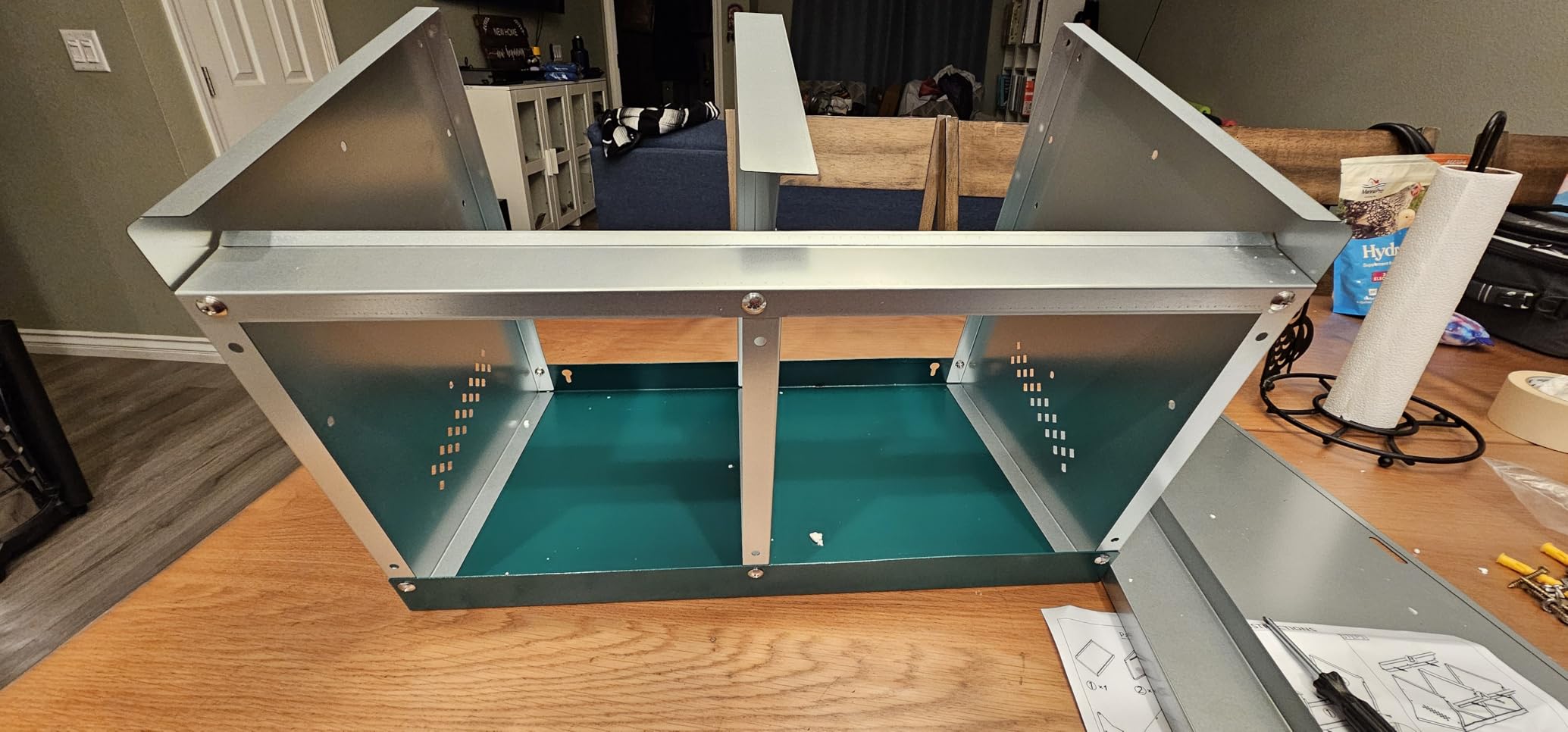 Chicken Nesting Box, 4 Holes Nesting Boxes, Heavy Duty Metal Laying Boxes, Roll Away Nesting Box Egg Collection Tray, with Roosting Pole for Chicken Coop(Green) customer photo 1