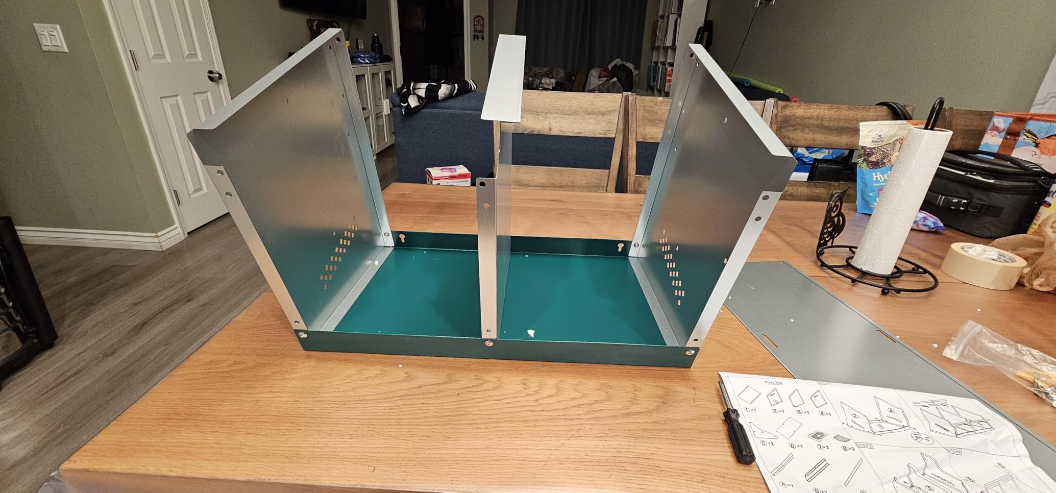 Chicken Nesting Box, 4 Holes Nesting Boxes, Heavy Duty Metal Laying Boxes, Roll Away Nesting Box Egg Collection Tray, with Roosting Pole for Chicken Coop(Green) customer photo 2