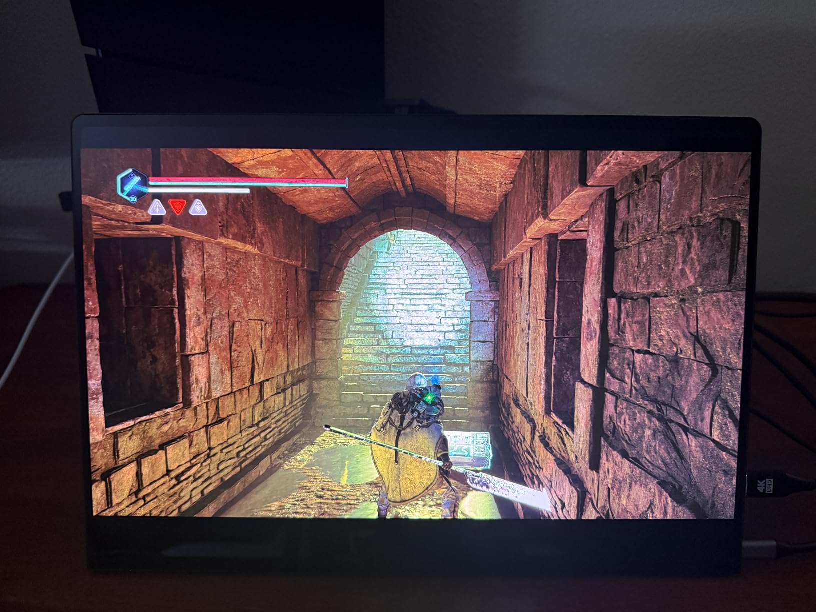 OLED Portable Monitor 16