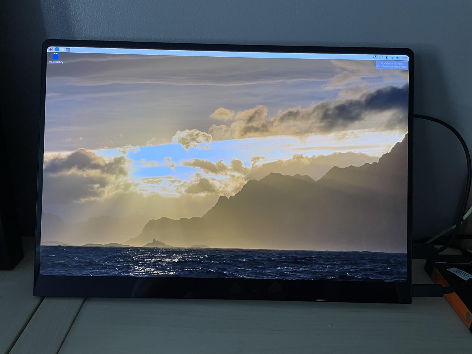 OLED Portable Monitor 16