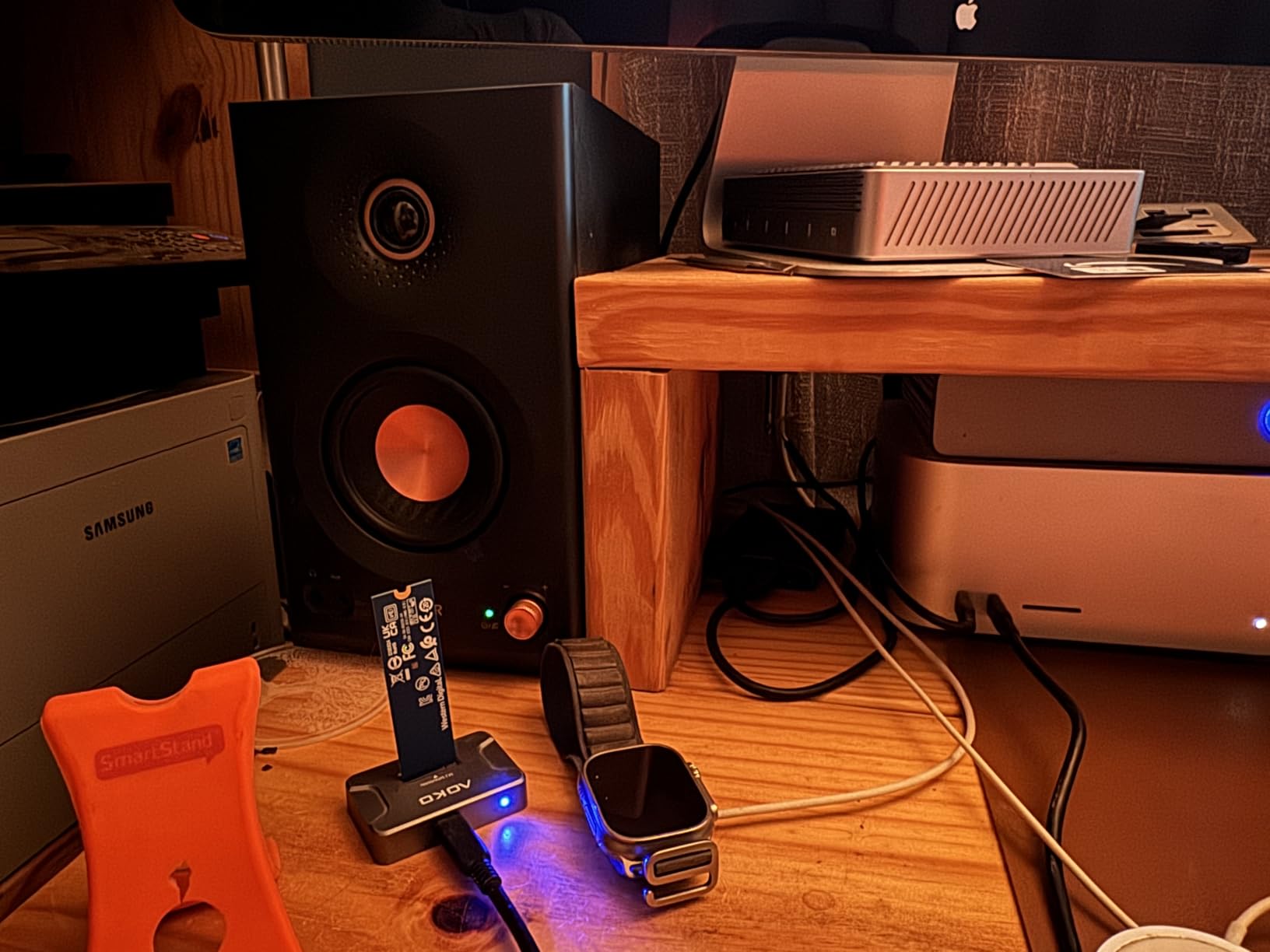 Edifier MR5 2.0 Studio Monitor Bookshelf Speakers, 110W(RMS), Hi-Res Audio, Bluetooth 6.0, 3-Way Active Design, Room Compensation, XLR/TRS/RCA Inputs, Compact Size for Home Studio & Music - Black customer photo 1