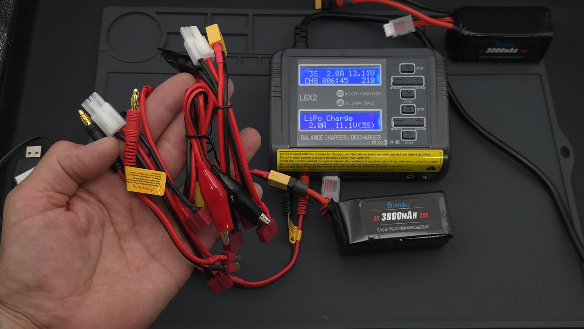 LiPo Battery Charger Fast Balance Battery Chargers Discharger for 1S-6S LiPo Li-ion Life LiHV 1S-15S NiCd NiMH PB Smart Batteries RC Car RC Drone (Blue) customer photo 2