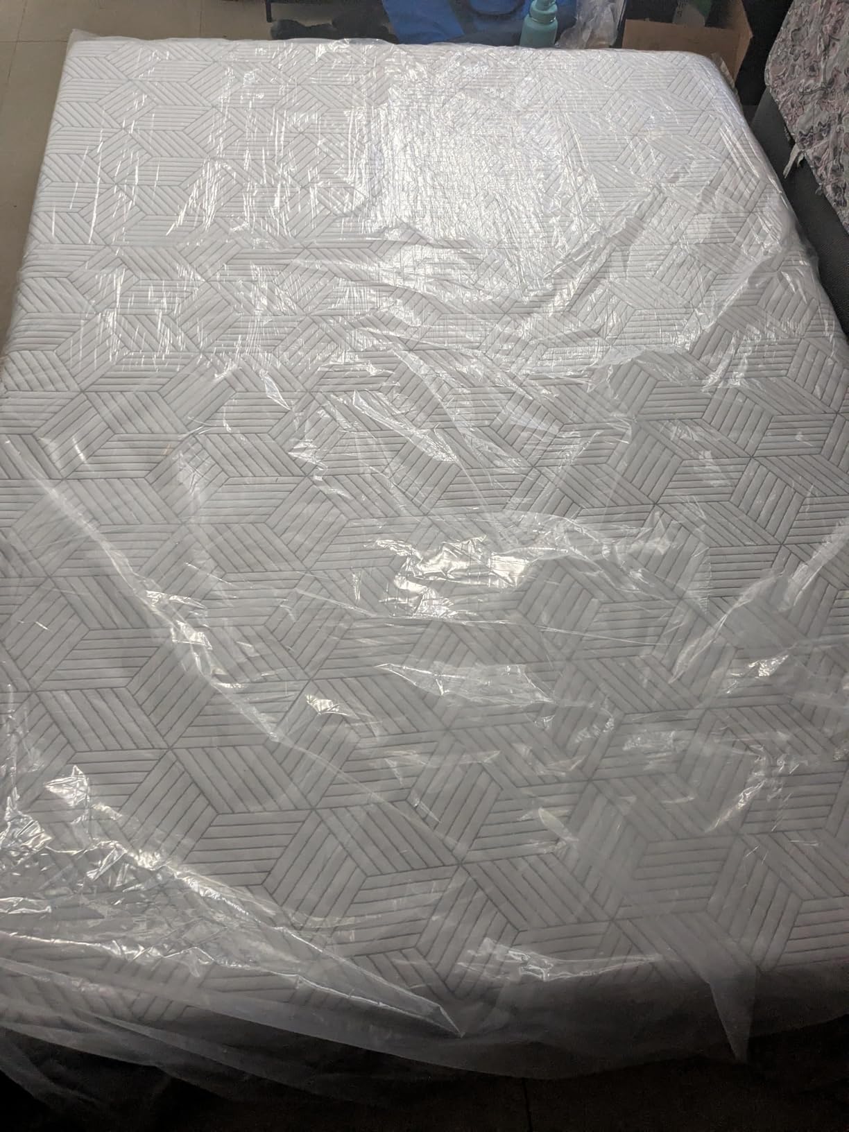 FATHOM Firm Queen Mattress 12 Inch Memory Foam Mattress Queen Size Bed in a Box for Back Pain Relief and Cool Sleep with Gel Foam and Removeable Fiberglass Free Cover, CertiPUR-US Certified customer photo 1