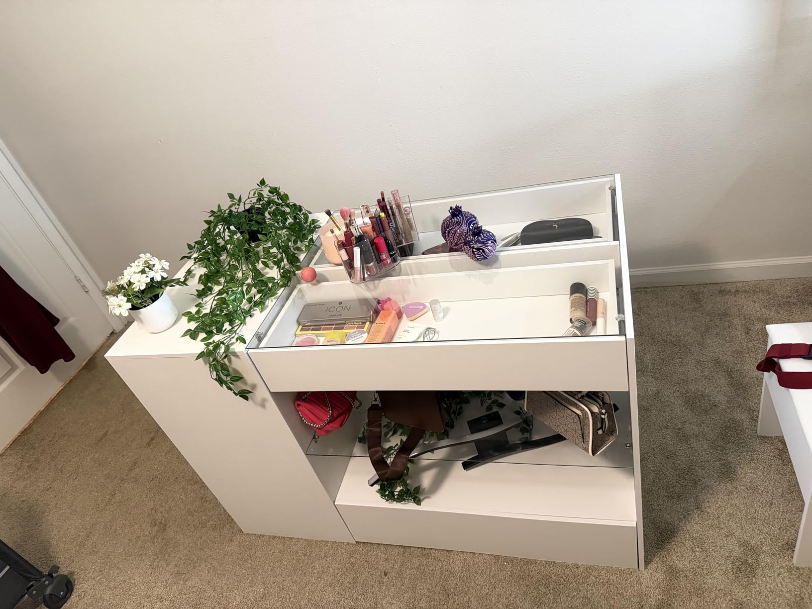 FUFU&GAGA Closet Island with Glass Top & 8 Drawers for Walk in Closet, Jewelry Display Cabinet Island with Glass Shelf, for Store Dressing Room Shop, 47.2