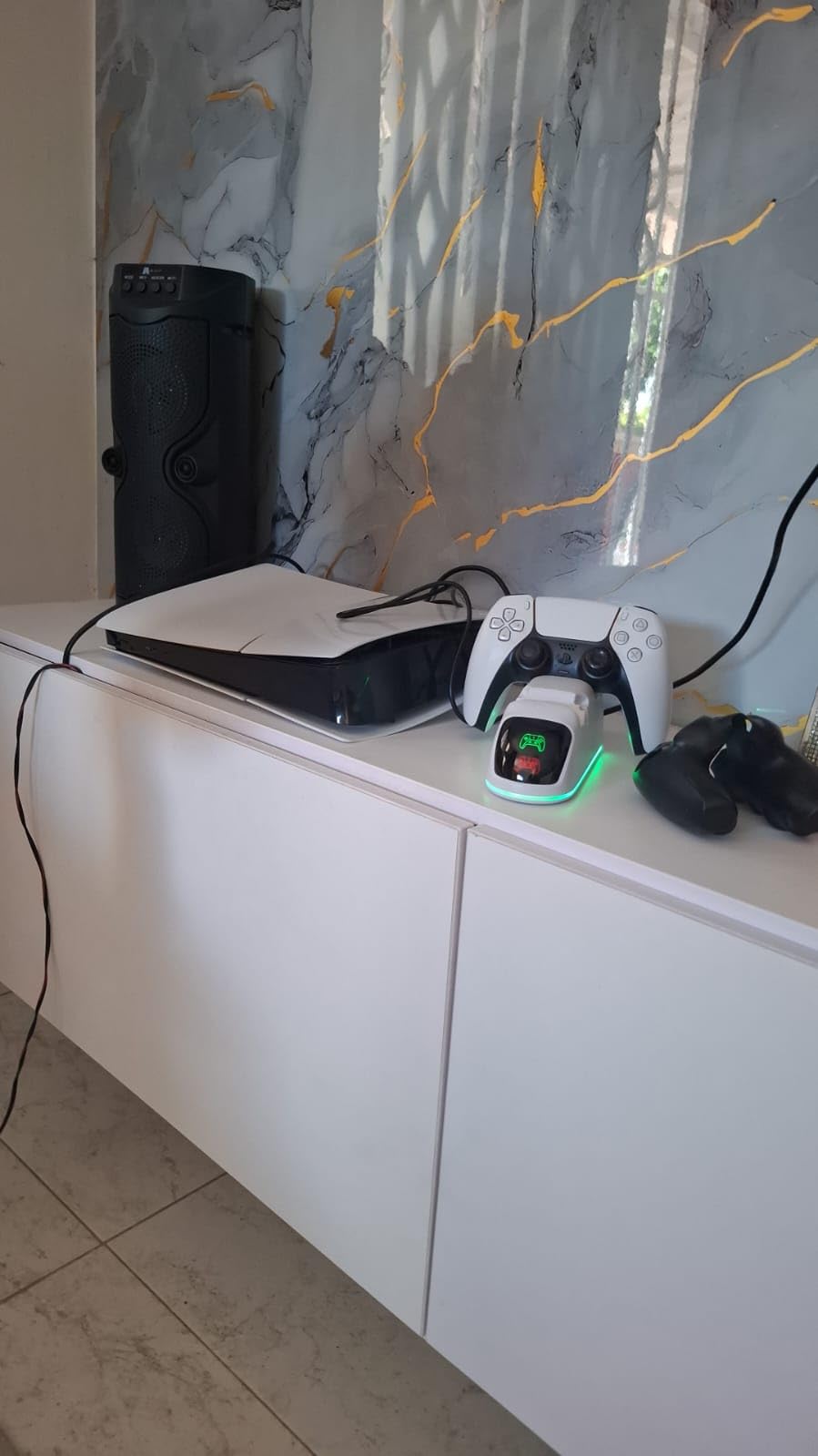 Controller Charger for PS5, Dual Charging Dock Station for PlayStation 5 Dualsense & Edge with RGB Light, Fast PS5 Dual Controller Charging Station with Cable for PlayStation Games customer photo 1