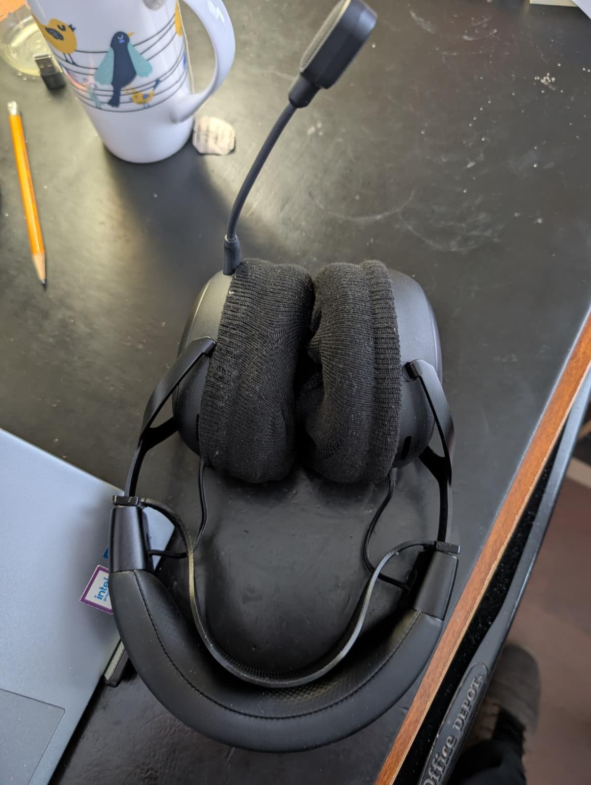 HyperX Cloud III S - Wireless Gaming Headset, 2.4GHz, Bluetooth, Battery Life up to 120 Hours 2.4GHz / 200 Hours Bluetooth, 53mm Angled Drivers, 10mm Detachable Mic, Customizable - Black/Red customer photo 1