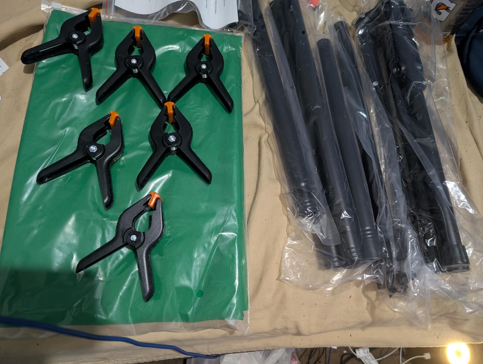 EMART Green Screen Backdrop Kit with Reverse Folding Base, 5x6.5ft Photo Greenscreen Background with Portable T-Shape Stand and 6 Clamps customer photo 1