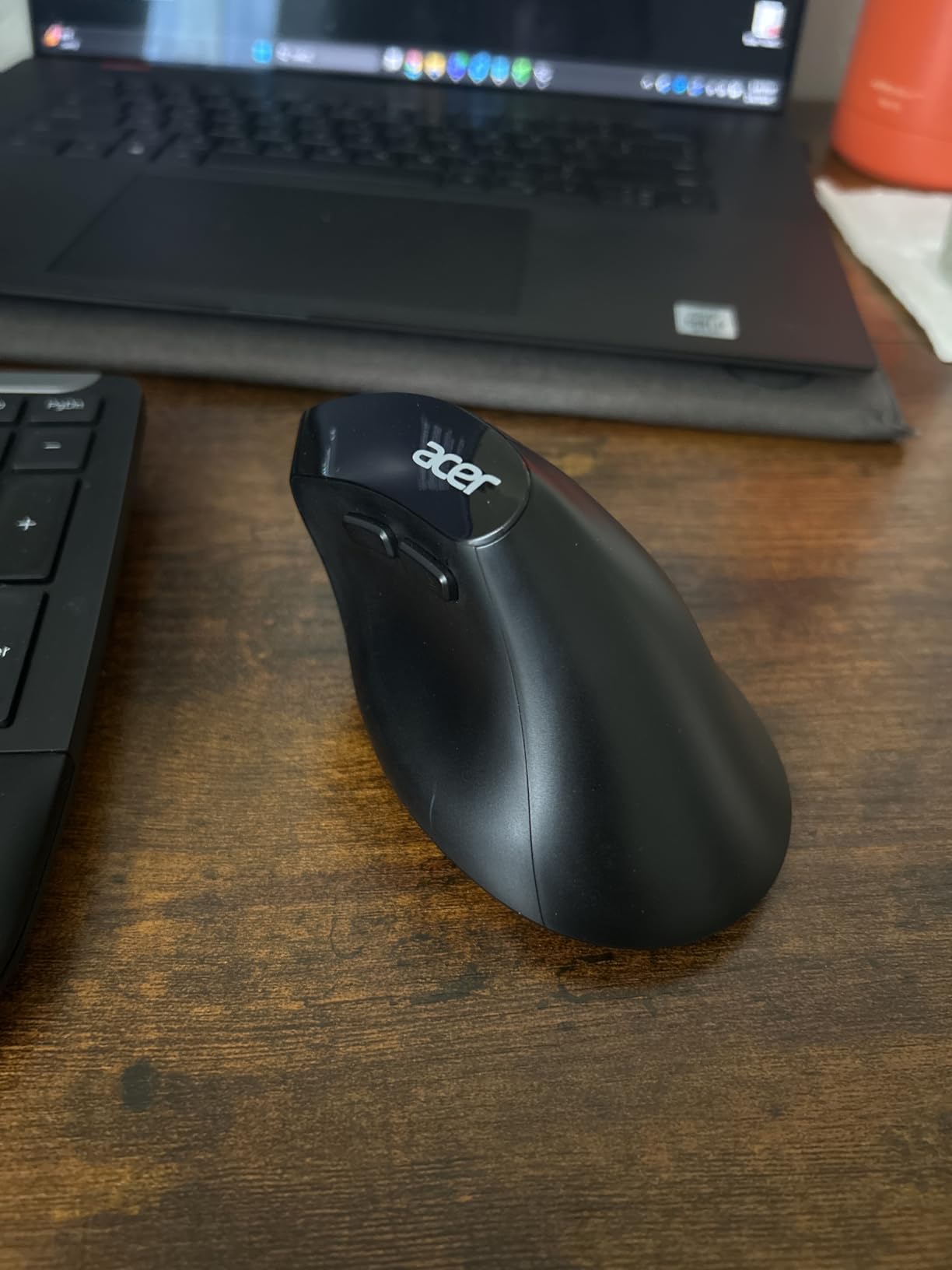 acer Ergonomic Mouse Wireless, Adjustable DPI Vertical Mouse 1000/1200/1600 with 6 Buttons, Rechargeable Ergo Mice, Medium to Large Sized Hands, 2.4GHz USB Receiver for Computer, Laptop, PC customer photo 1