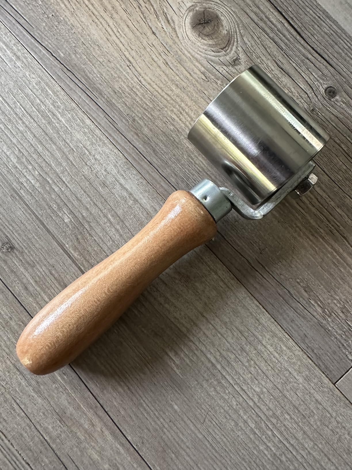 Metal Seam Roller with Wood Handle for Eternabond Tape RV Roof Repair Hot Air Welding Auto Car Audio Sound Deadening Application Rolling Wheel Roller customer photo 1