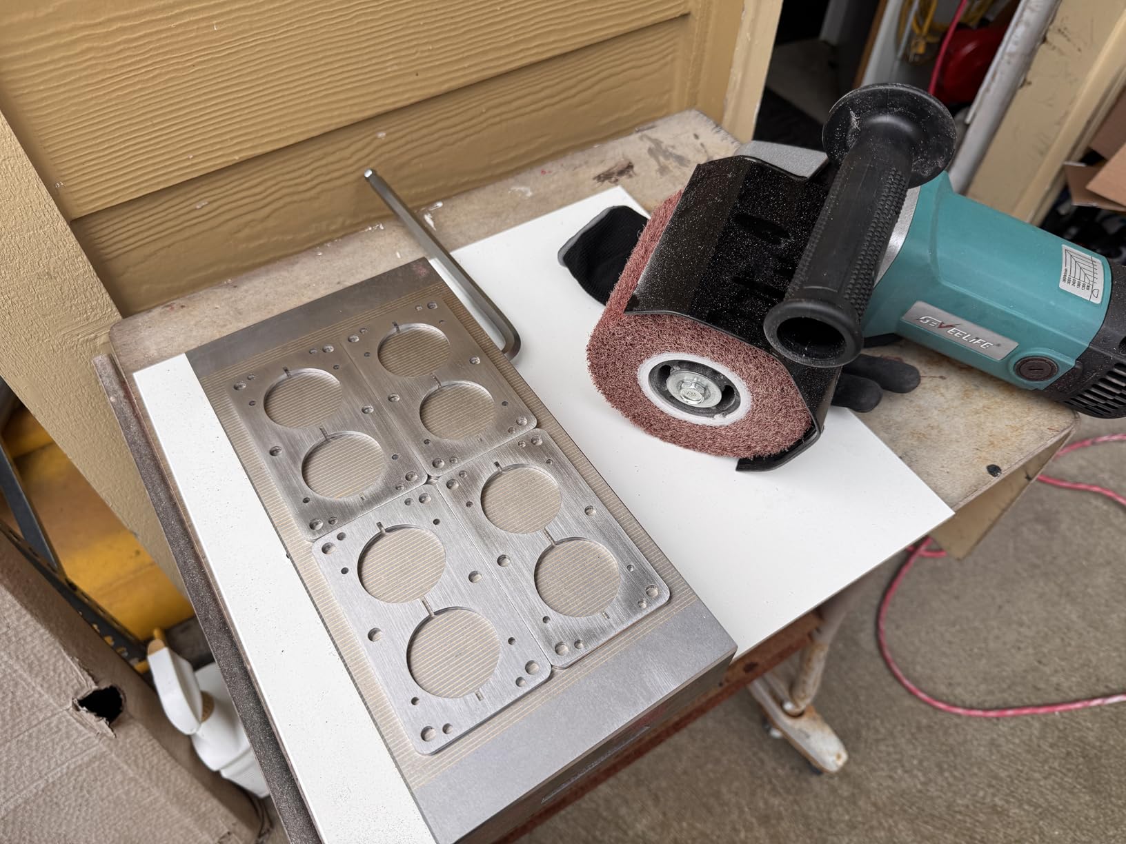 Permanent Magnetic Chuck, 6×12 inch Lathe Magnets, 100-120 N/cm² Magnetic Force for Grinding Milling Lathe Workholding customer photo 1