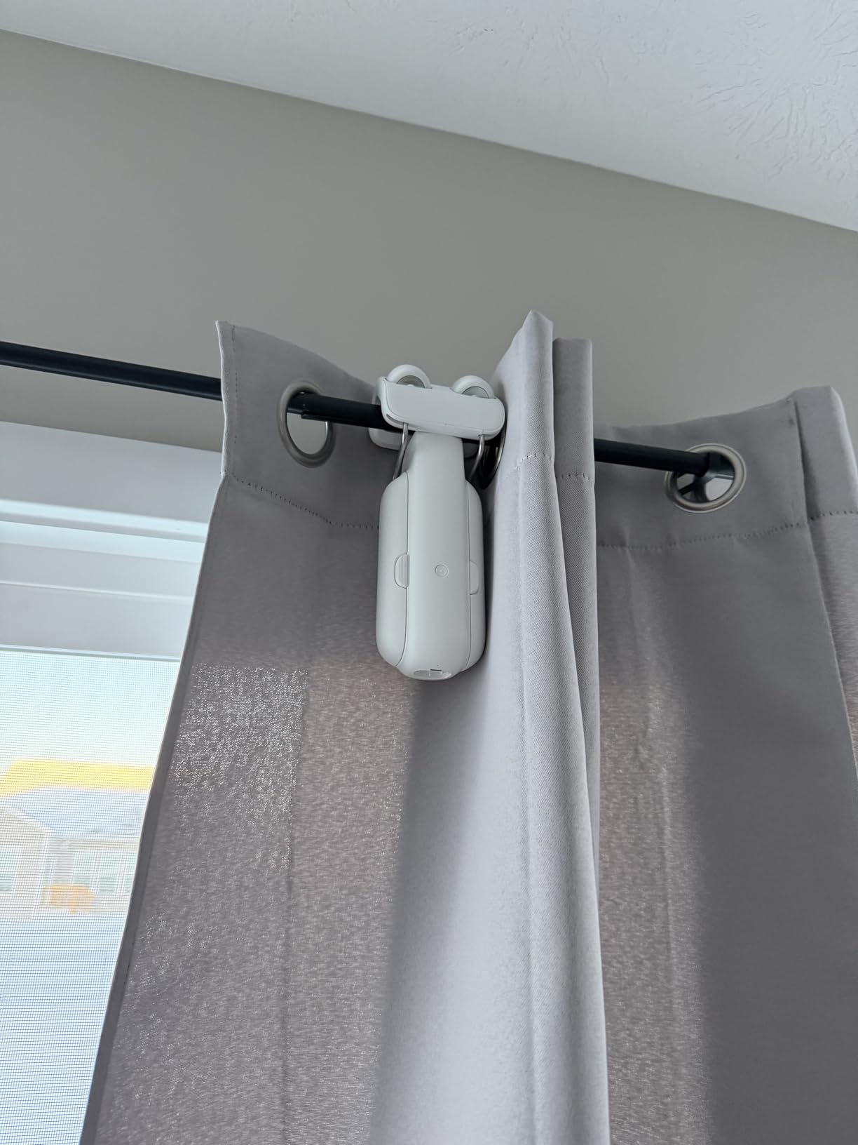 SwitchBot 2025 Automatic Curtain Opener 3 Rod-Bluetooth Remote Control, WiFi&Smartphone Control, Upgraded High-Performance, Add Hub to Work with Alexa, Google Home, HomeKit customer photo 1