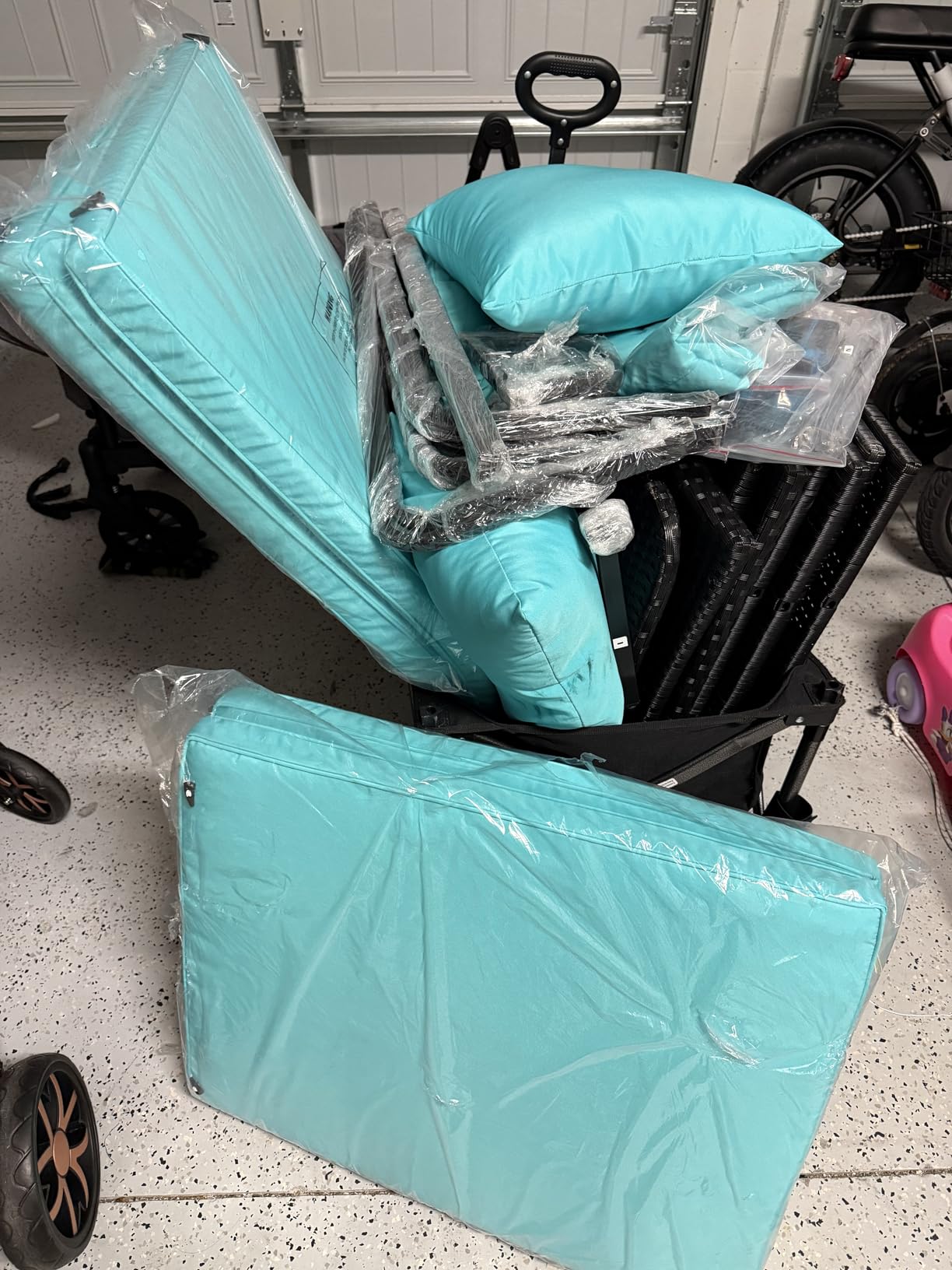 COSTWAY Outdoor Daybed with Retractable Canopy, Wicker Patio Furniture Set with Cushioned Pillows, Patio Rattan Daybed customer photo 1