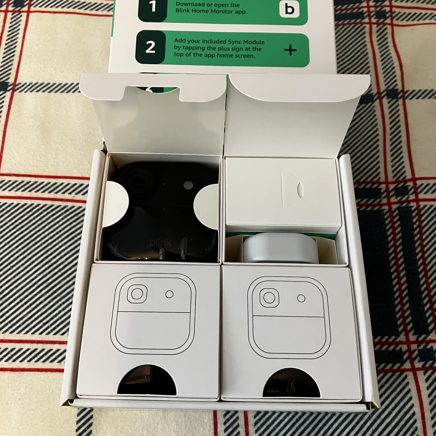 Blink Outdoor 2K+ (newest model) - Wireless smart security camera, 2K video resolution, enhanced audio, two-year battery. Sync Module Core included - 5 camera system (Black) customer photo 2