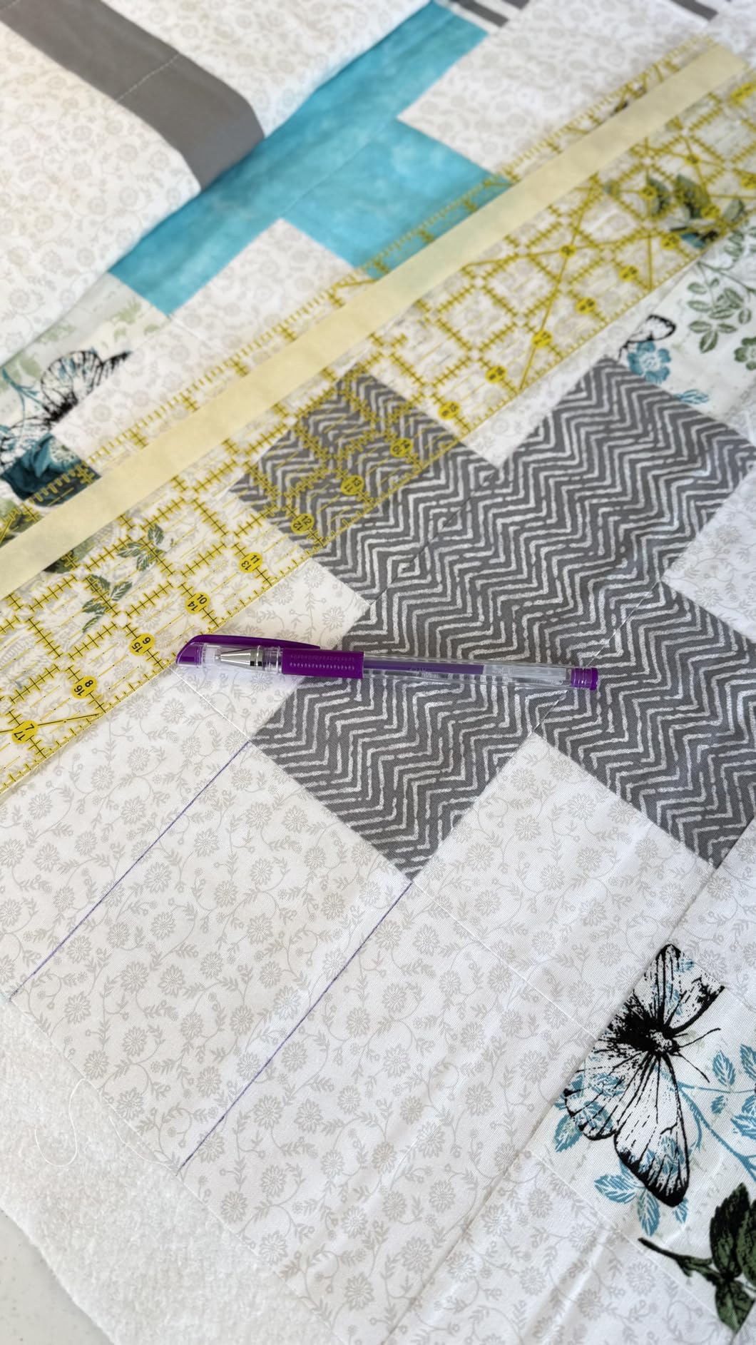 Lange & König Heat Erasable Fabric Marking Pens for Sewing - 4 Pens + 8 Refills - Sewing Supplies Quilting Supplies Table Accessories Embroidery Pen Tailors Chalk Alternative customer photo 2