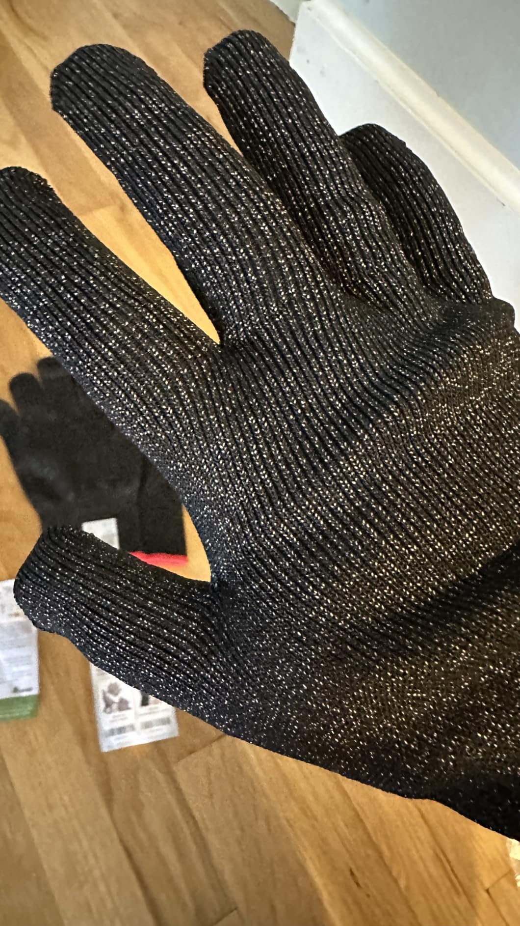 Schwer 2 Pairs ANSI A7 Cut Resistant Gloves, Mandoline Glove for Kitchen, Breathable & Comfortable, Food Grade Cutting Gloves for Meat Cutting, Fish Processing, Carving, and Shelling, PR1509, M customer photo 1