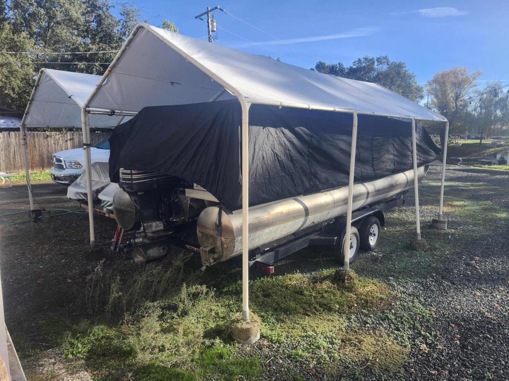 Pontoon Boat Cover with Heavy Duty Metal Buckle,1200D Waterproof Cover for Pontoon Boat 21-24ft,Hurricane Proof System Covers Suitable for Trailer,Mooring,Come with Motor Cover,Signal Black customer photo 1