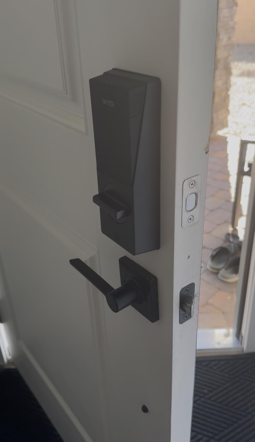 Wyze Palm Lock, Smart Door Lock with Palm Vein Recognition, Keyless Entry Smart Locks for Front Door, Keypad, Auto Lock, Dual Battery, Wi-Fi, Works with Alexa & Google, BHMA, IP53, Mechanical Key customer photo 1