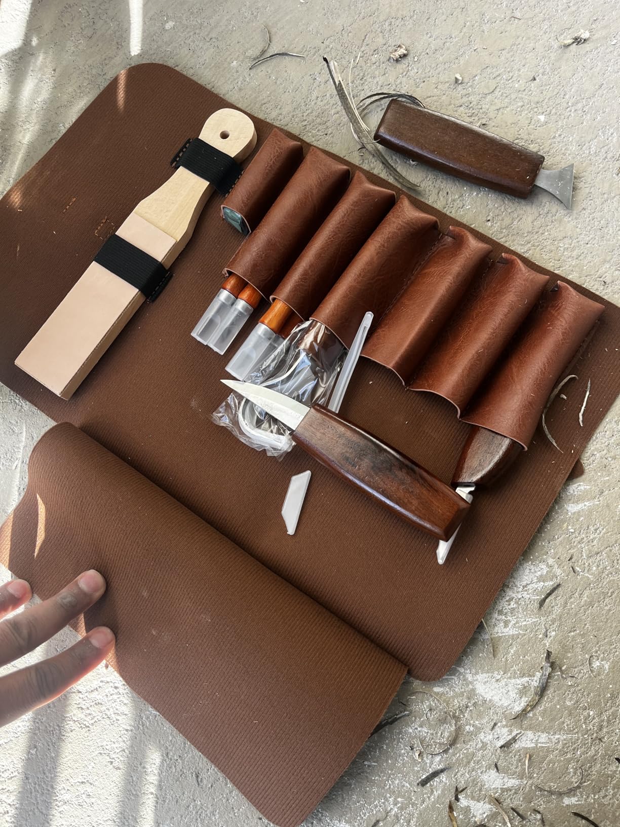 Wood Carving Kit, 32Pcs Wood Carving Tools with Storage Bag, Wood Whittling Knife Kit with 4pcs Templates & 11pcs Wood Carving Knives for Wood DIY Beginners customer photo 1