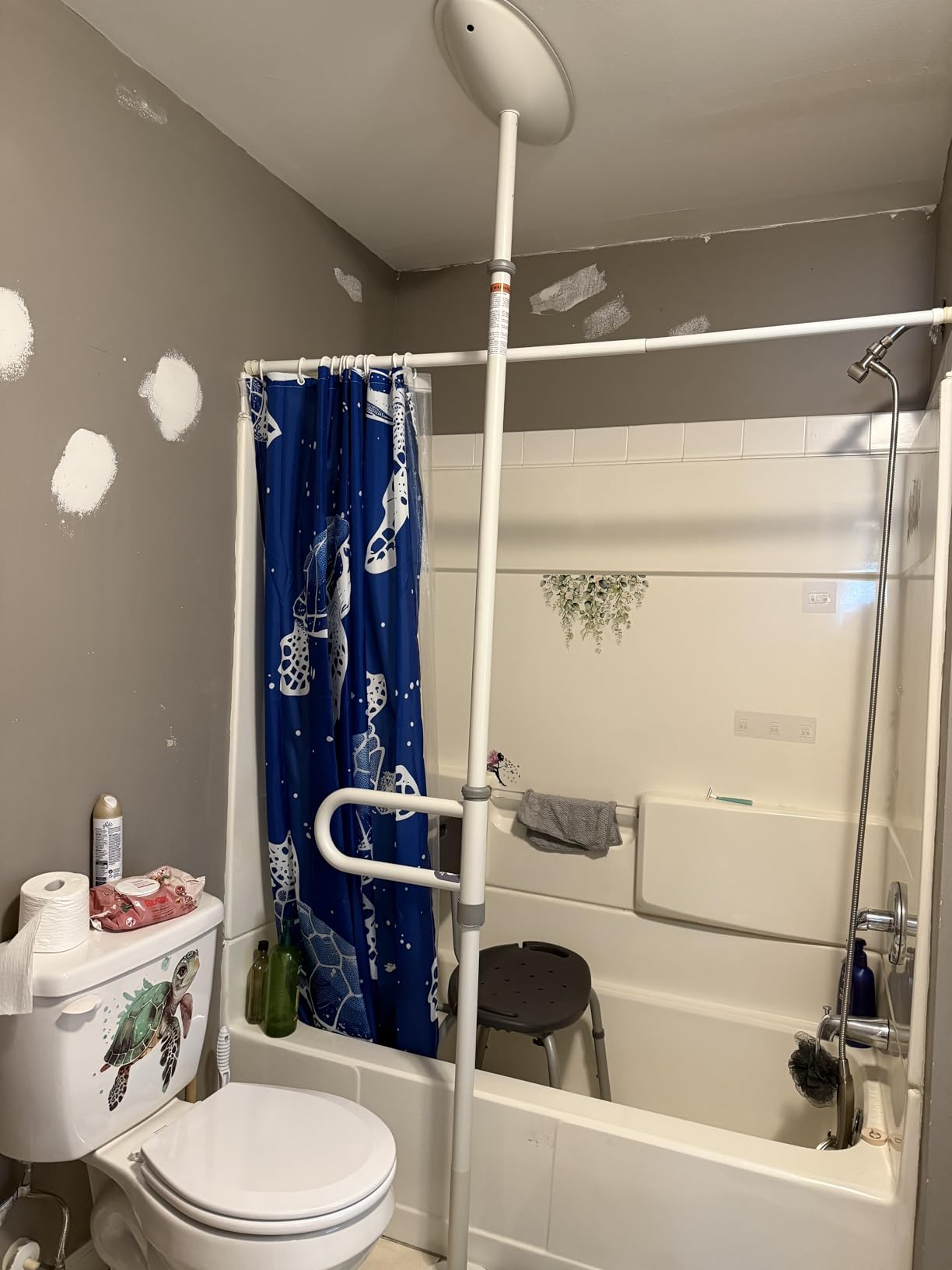 HEALTHCRAFT uPole with Pivot Bar (7-10 Feet) Transfer Pole for Seniors, Floor to Ceiling Grab Bar Tension-Mounted, Toilet Safety Grab Handle for Elderly, Bedroom Support Rail (300 Lb. Capacity) customer photo 2