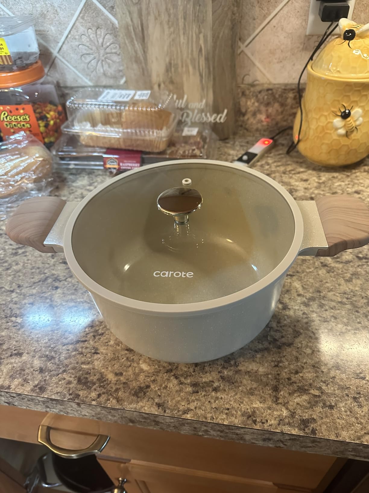 CAROTE 14Pcs Pots and Pans Set Non stick, Ceramic Cookware Set, Non-toxic Kitchen Cooking Set, PFAS and PFOA Free customer photo 1