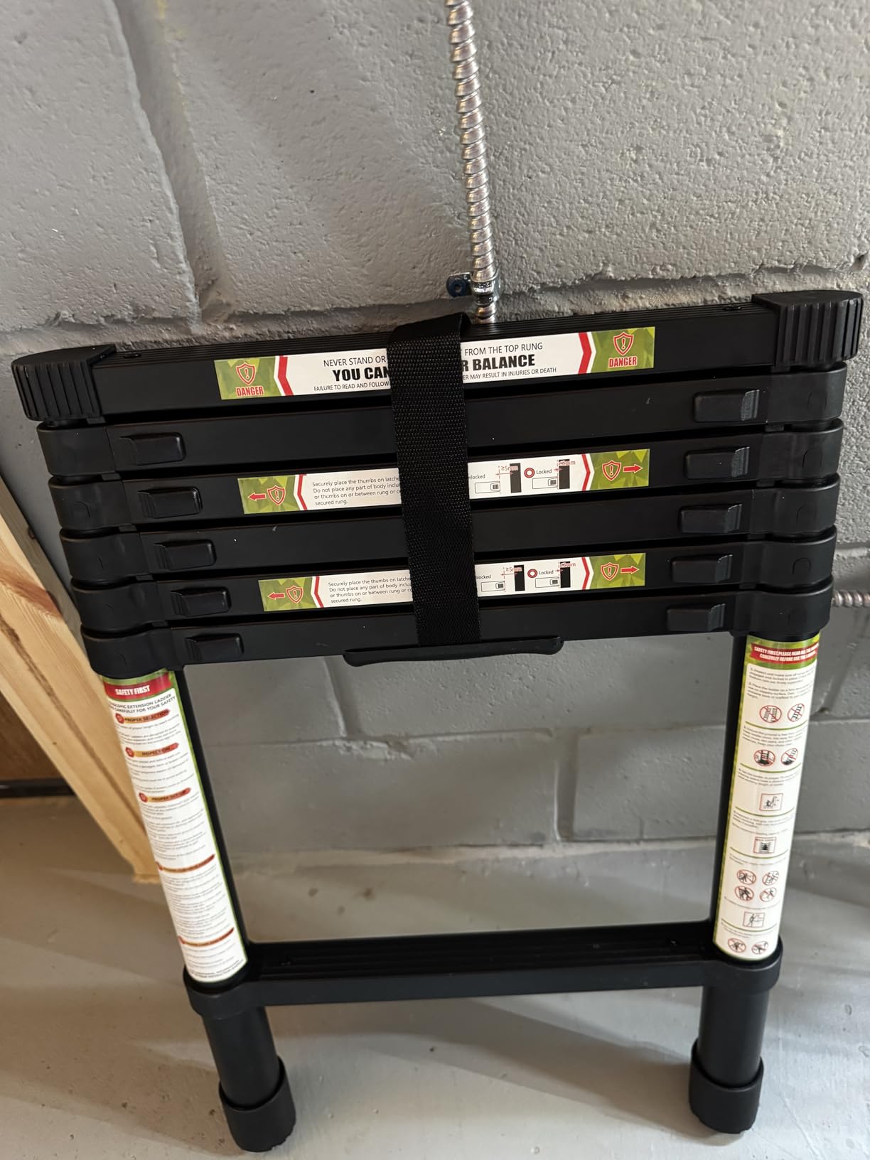 RIKADE Telescoping Ladder 16.5FT & Attic Ladder, Heavy Duty Aluminum with Non-Slip Feet, 330lb Capacity for RV, Attic, Loft & Multi-Surface Use customer photo 2