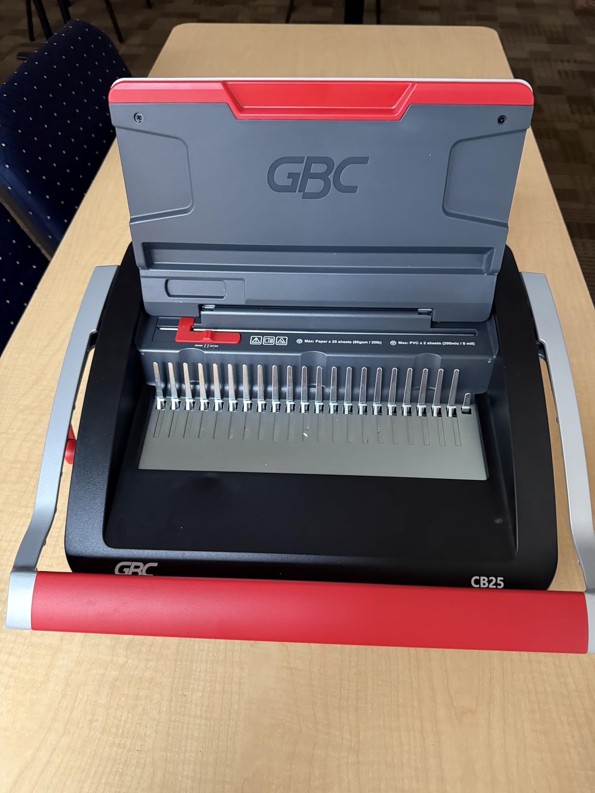 GBC CB25E CombBind Electric Punch and Bind Machine customer photo 1