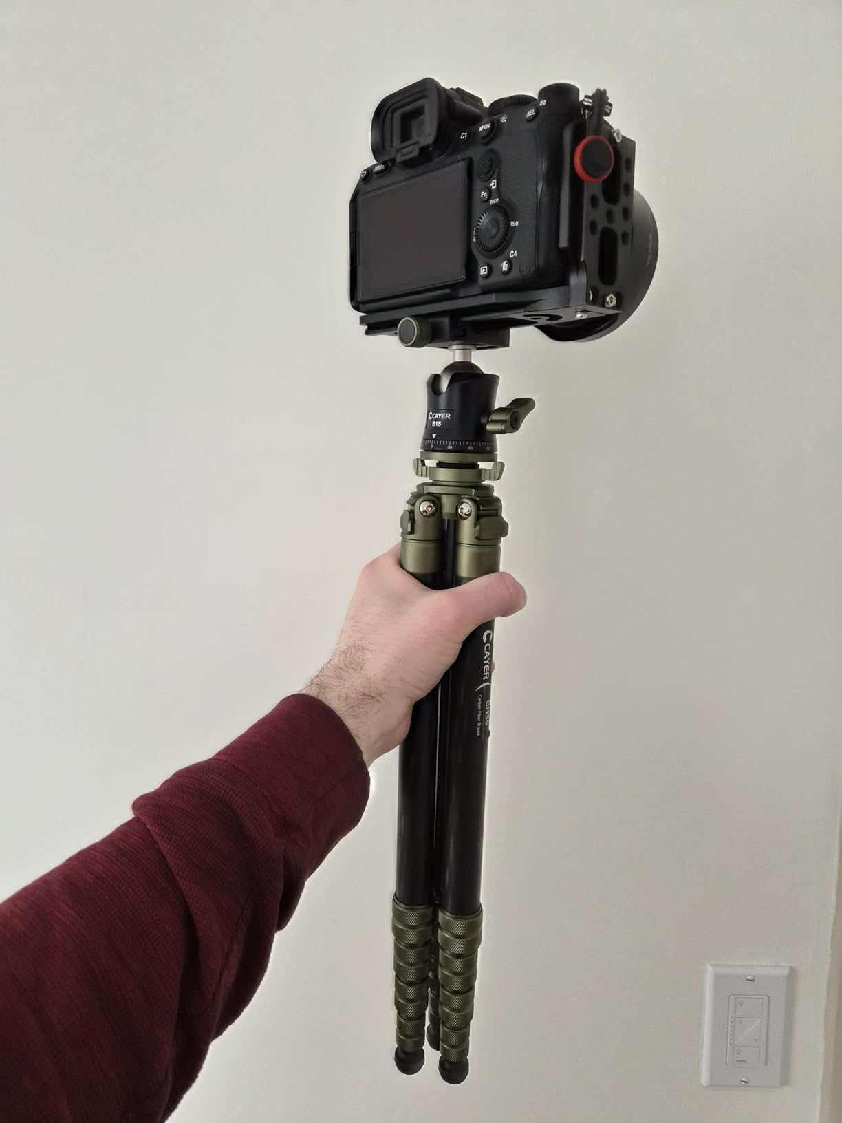 Cayer CH35 Travel Camera Tripod with Ball Head Compact Carbon Fiber Tripod 53.6 inch Compact Camera Stand Max Load 17.6lbs for Mirrorless Cameras Video Camcorder Mobile Phone Webcam customer photo 1