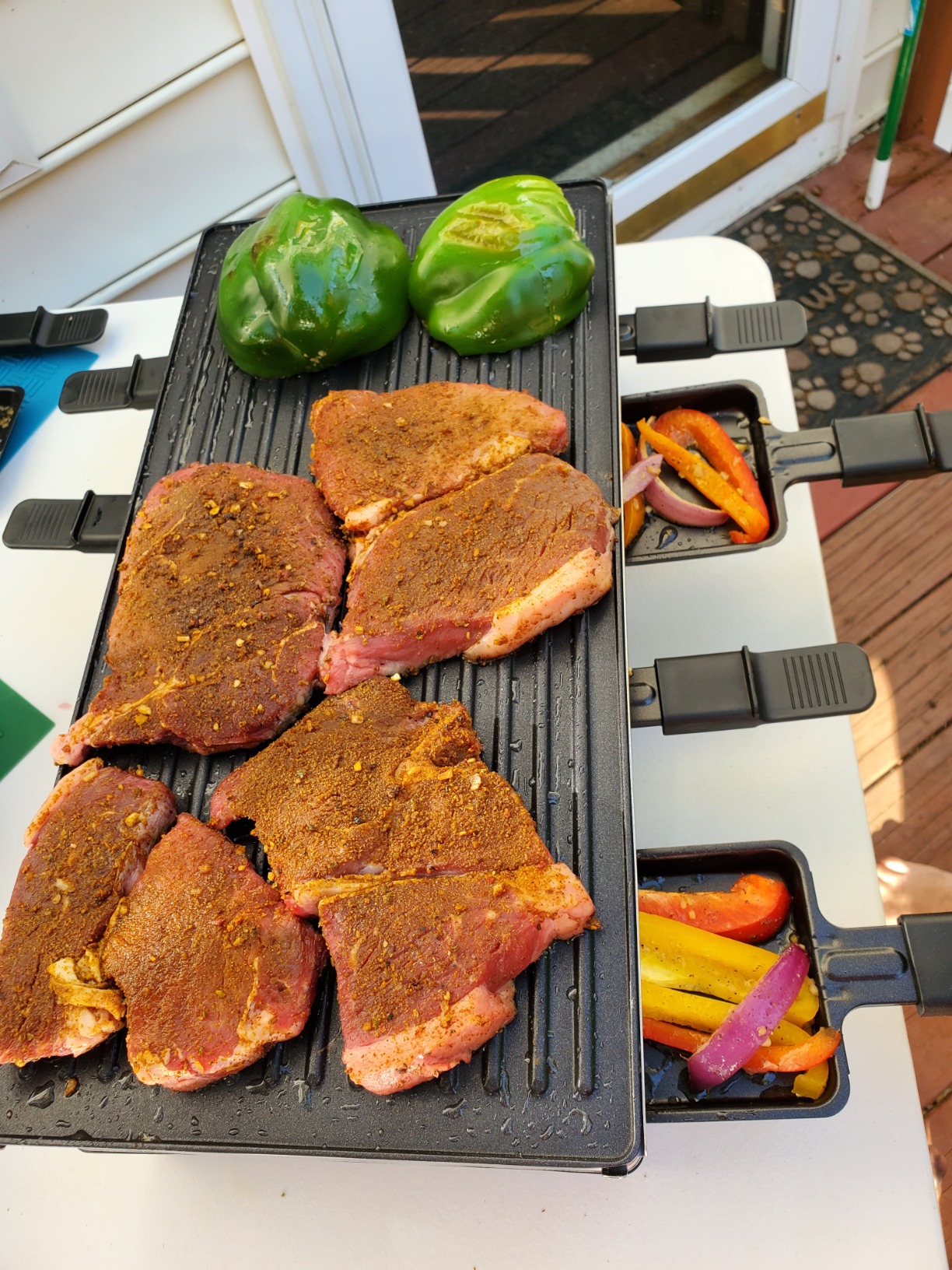 Raclette Grill, Techwood Electric Indoor Grill with 2 Reversible Non-stick Grill Griddle Plates, 1 Stone Grill Plate, 1500W Fast Heating with 8 Cheese Pans, Ideal for Parties and Family Fun, Black customer photo 2