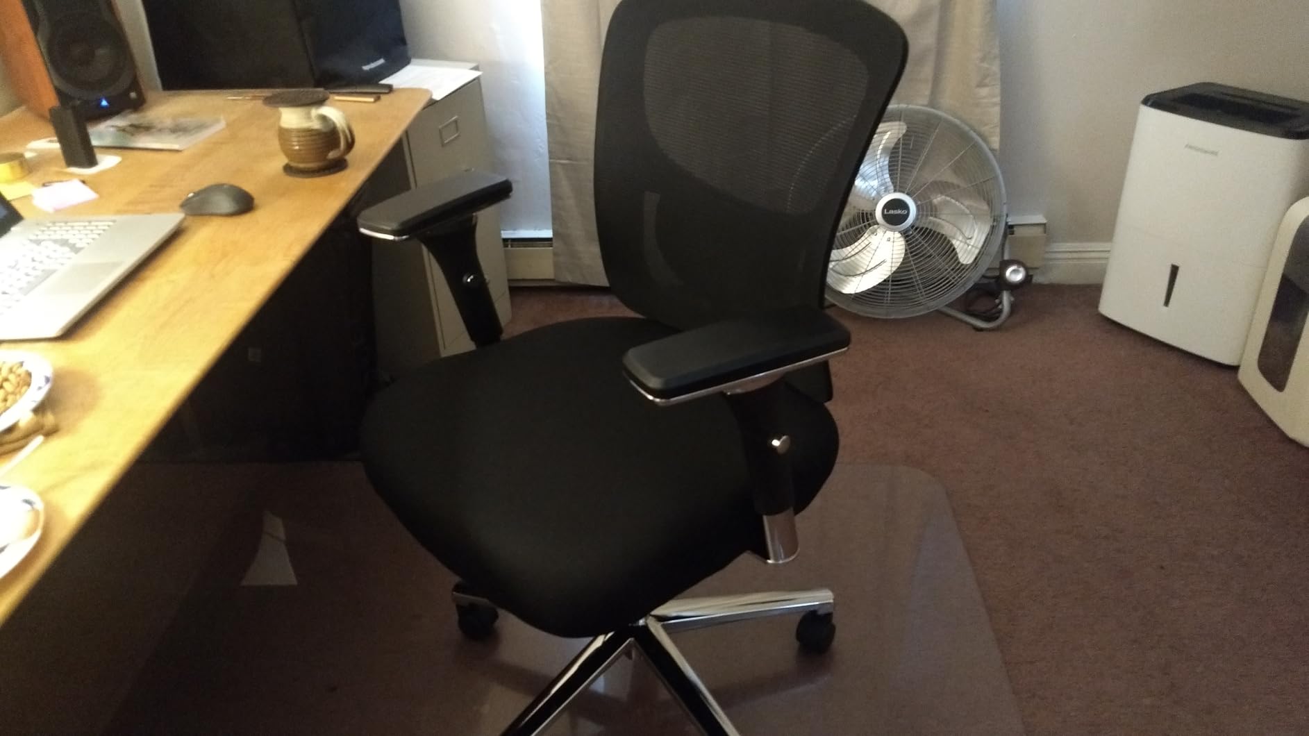 Sweetcrispy Big and Tall Office Desk Chair with Lumbar Support, 500lbs Heavy Duty Mesh Ergonomic Computer Chair with 4D Armrest and Wide Comfy Seat, Wheels for Adult, Black customer photo 1