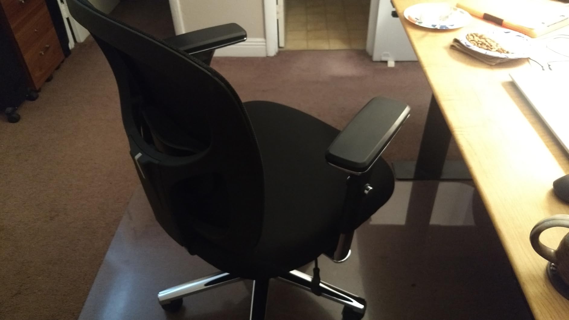 Sweetcrispy Big and Tall Office Desk Chair with Lumbar Support, 500lbs Heavy Duty Mesh Ergonomic Computer Chair with 4D Armrest and Wide Comfy Seat, Wheels for Adult, Black customer photo 2